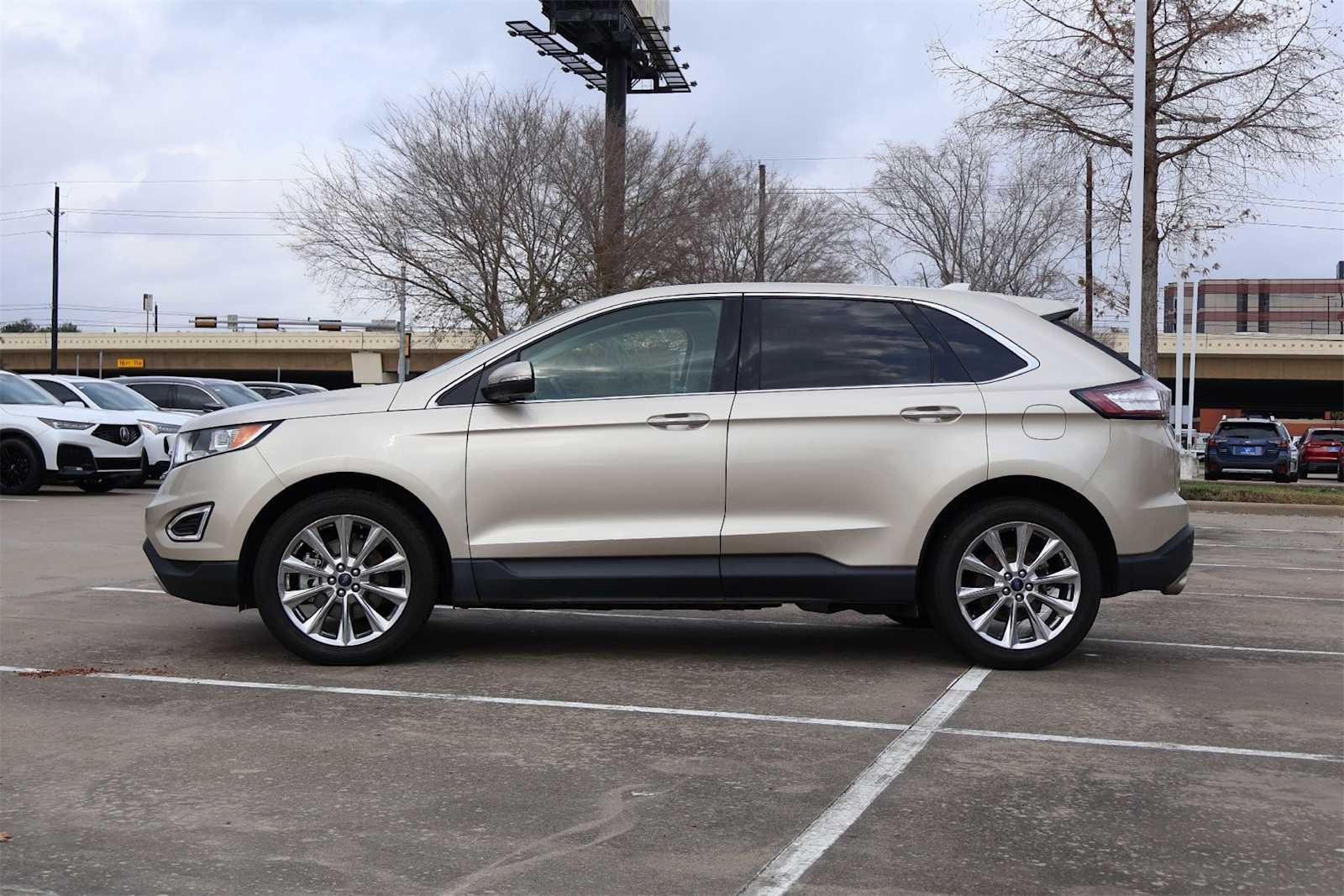 Thumbnail: 2017 Ford Edge - 3