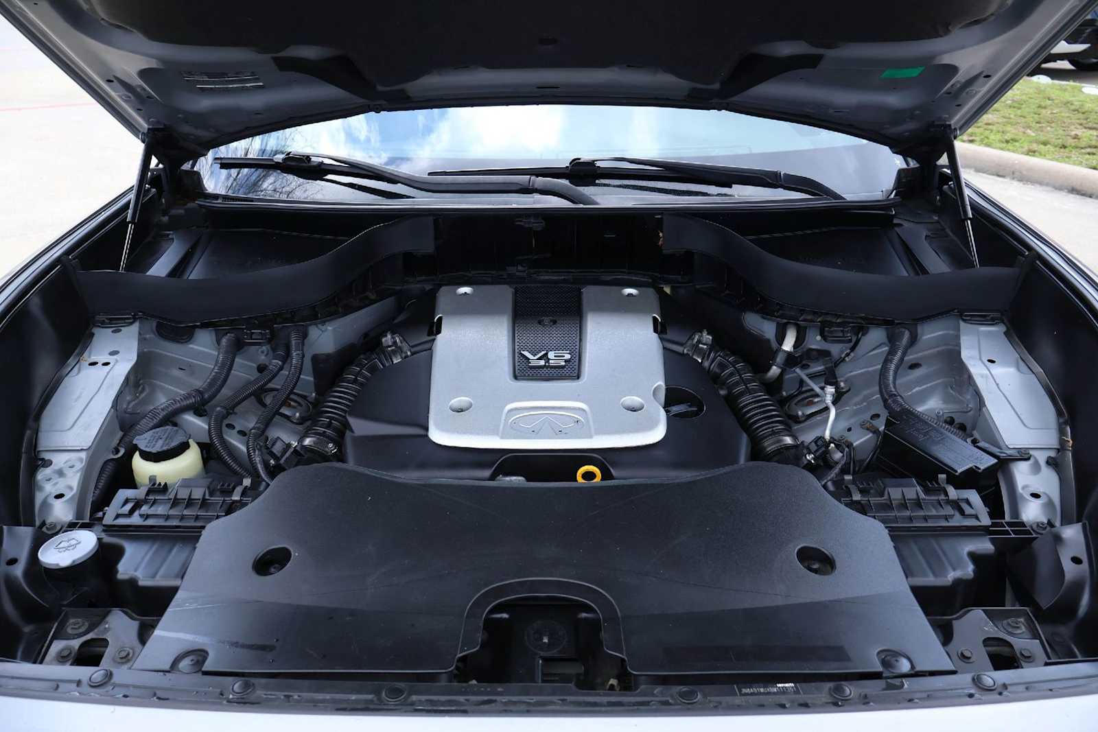 Thumbnail: 2011 INFINITI FX35 - 9