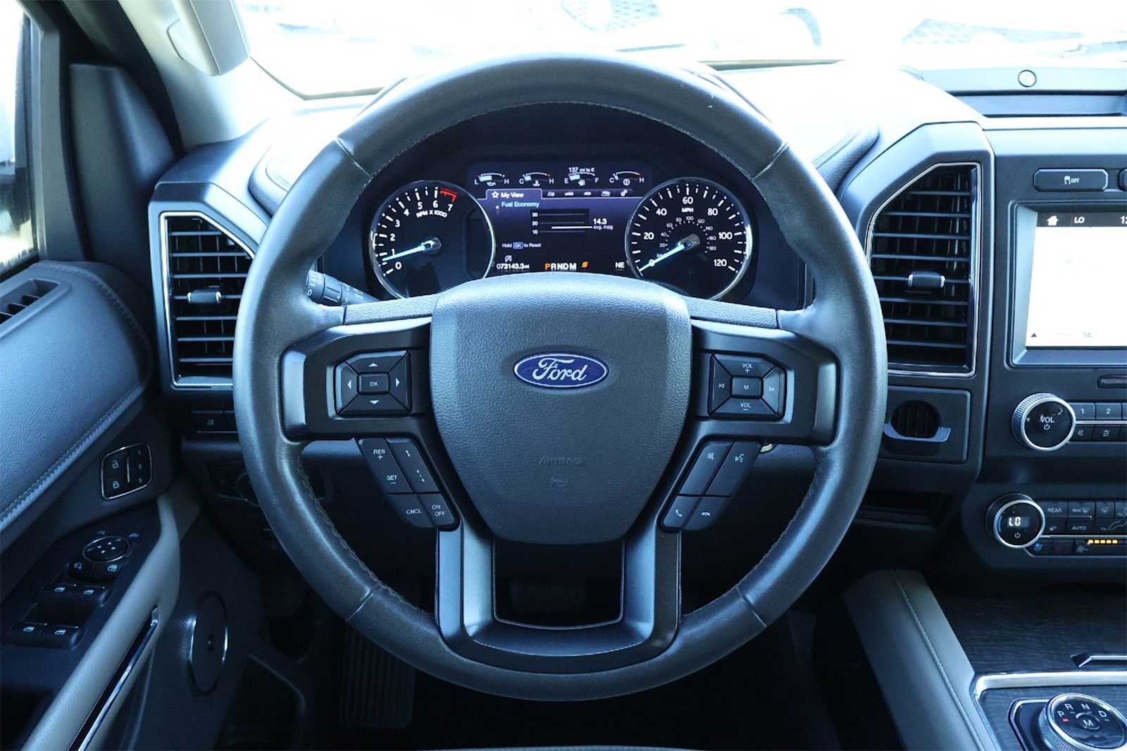 Thumbnail: 2019 Ford Expedition - 15