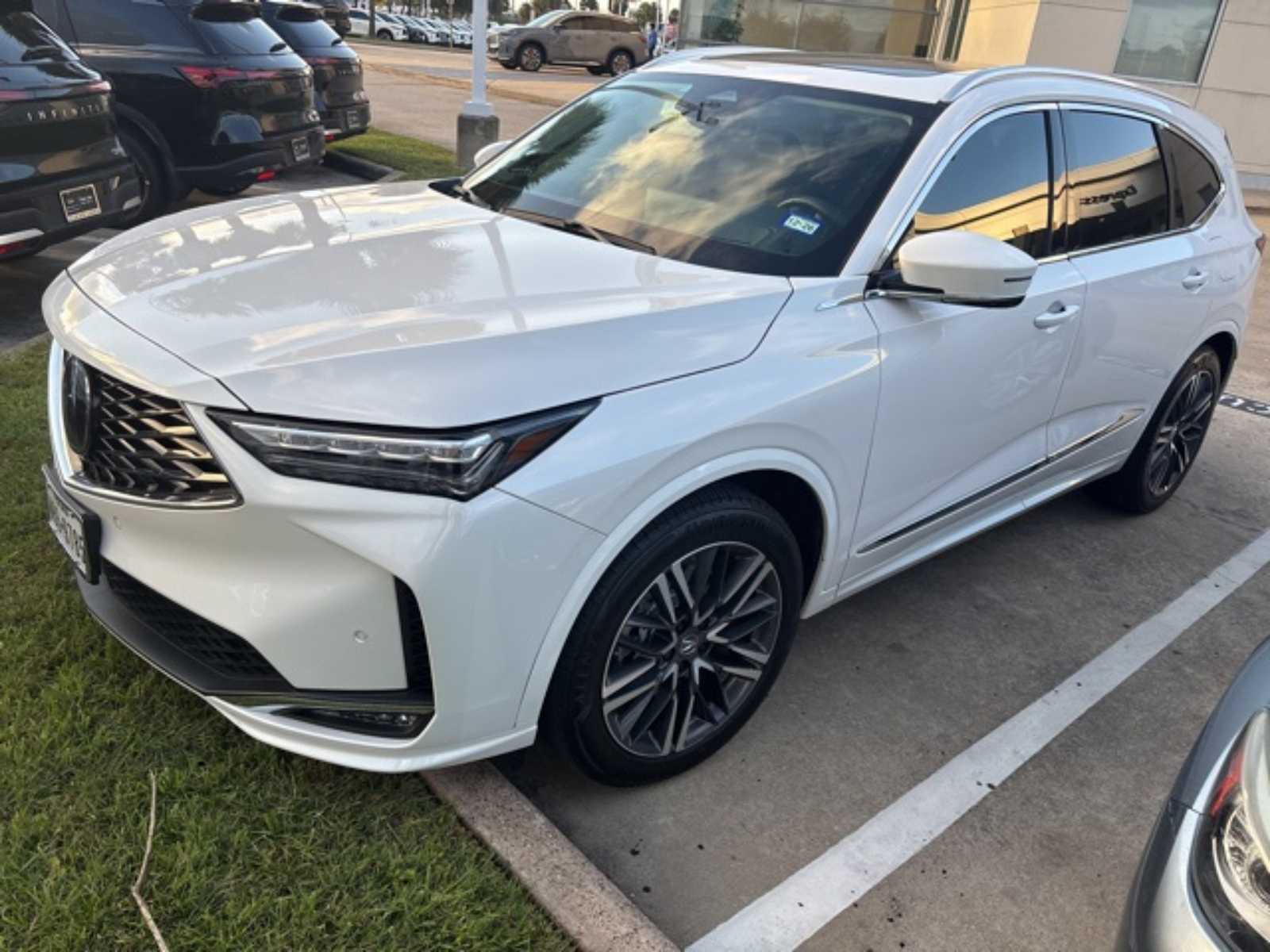 Thumbnail: 2025 Acura MDX - 1