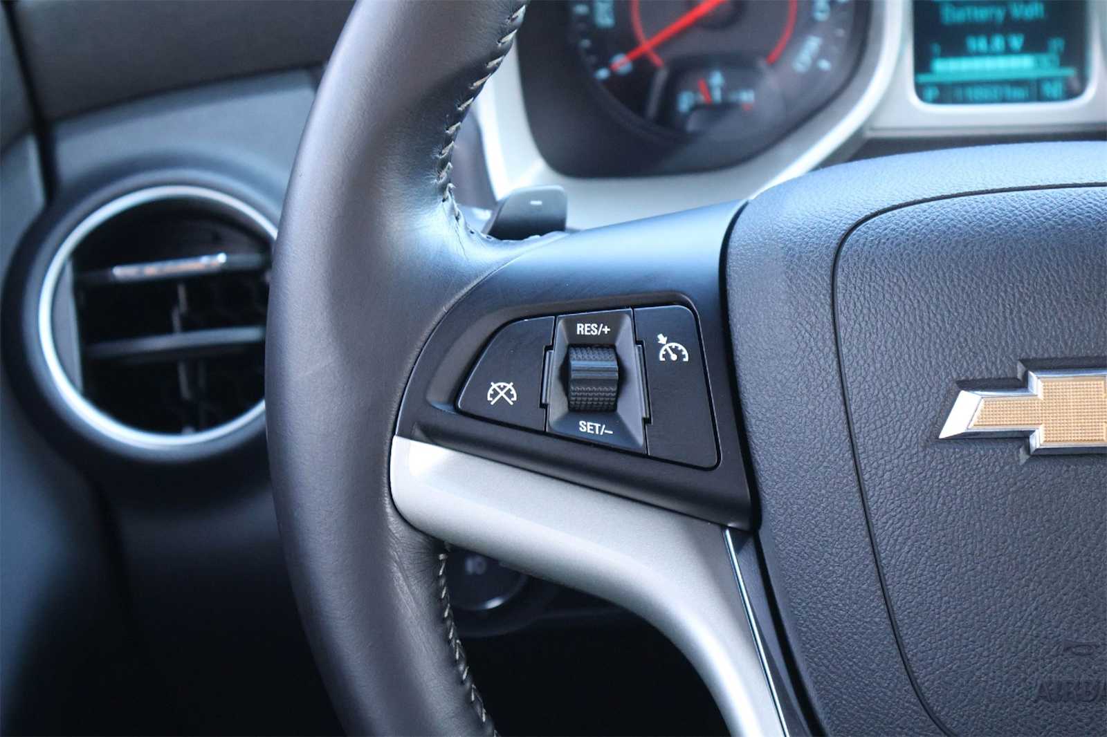 Thumbnail: 2014 Chevrolet Camaro - 21