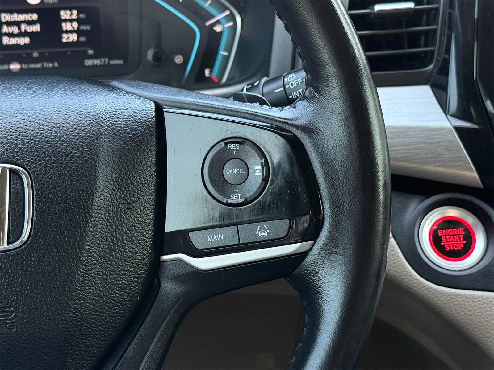 Thumbnail: 2018 Honda Odyssey - 23