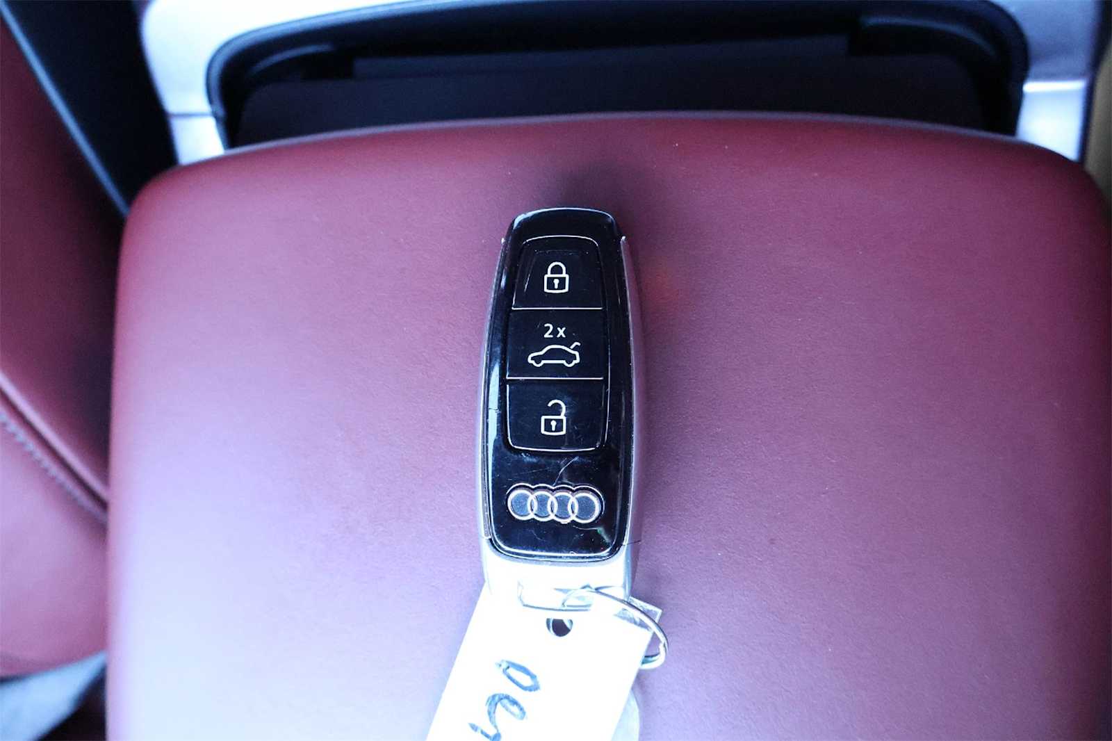 Thumbnail: 2024 Audi SQ7 - 20