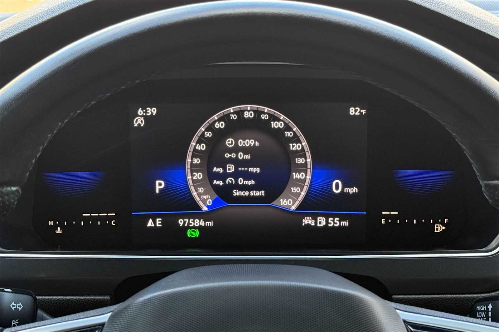 Thumbnail: 2022 Volkswagen Tiguan - 18