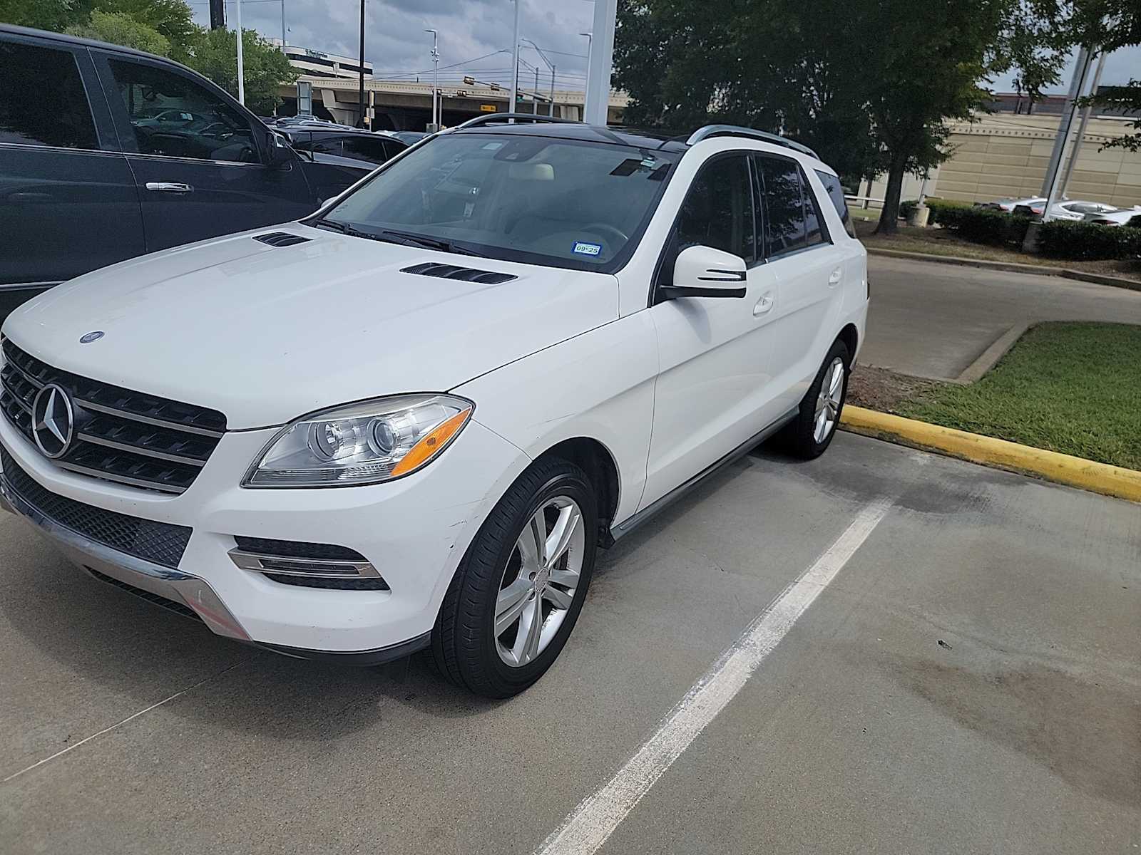 Thumbnail: 2015 Mercedes-Benz M-Class - 1
