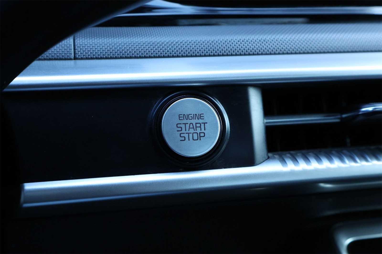 Thumbnail: 2022 Kia K5 - 25