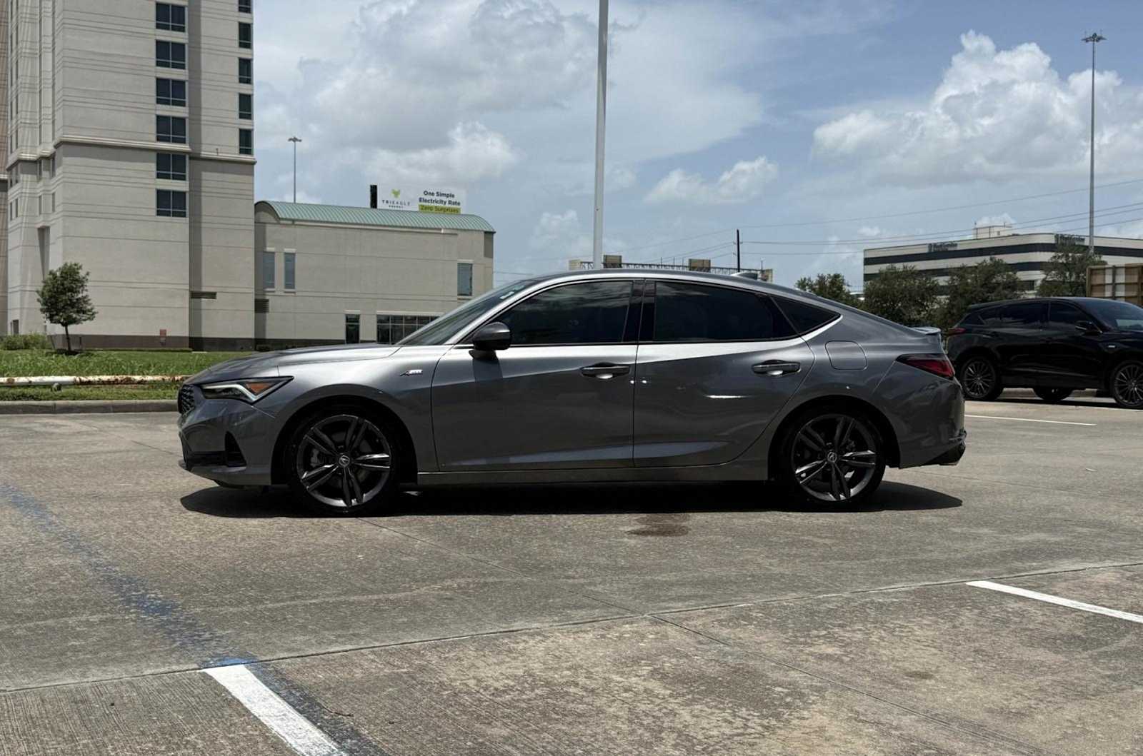 Thumbnail: 2023 Acura Integra - 3