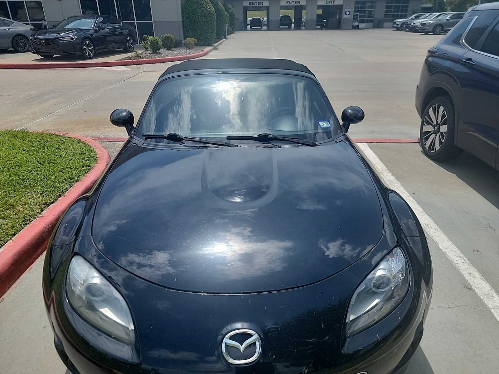 Thumbnail: 2010 Mazda MX-5 Miata - 2