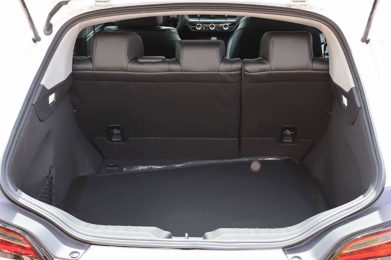 Thumbnail: 2025 Acura Integra - 19