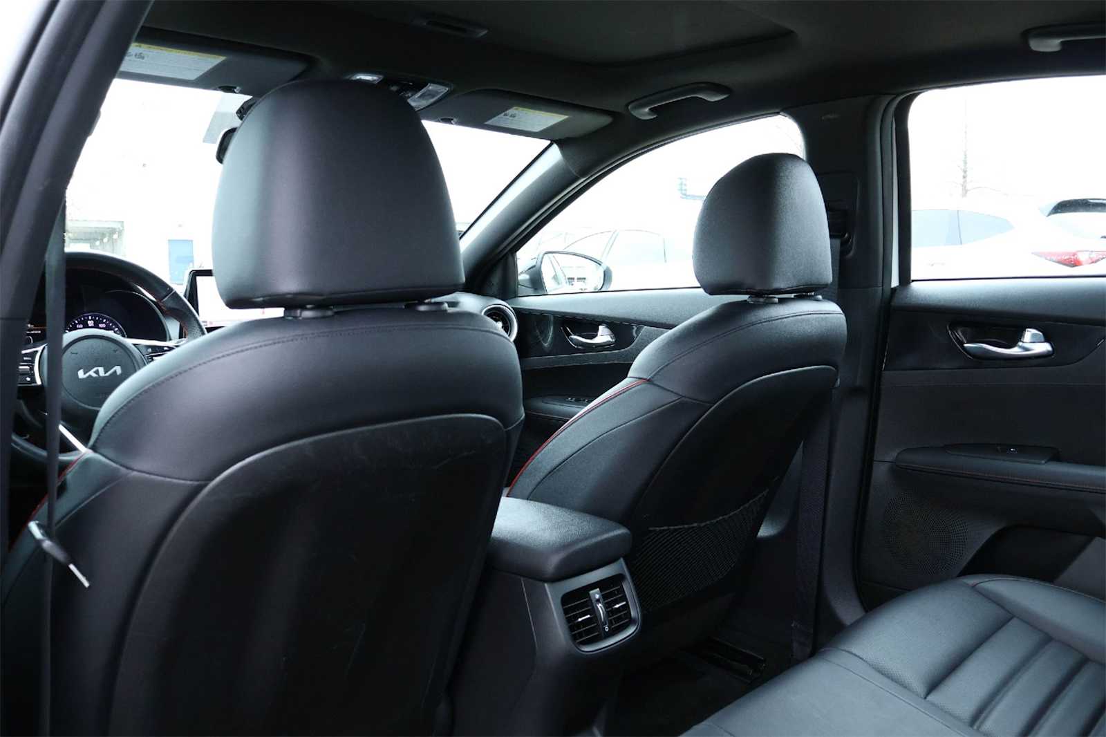 Thumbnail: 2022 Kia Forte - 12