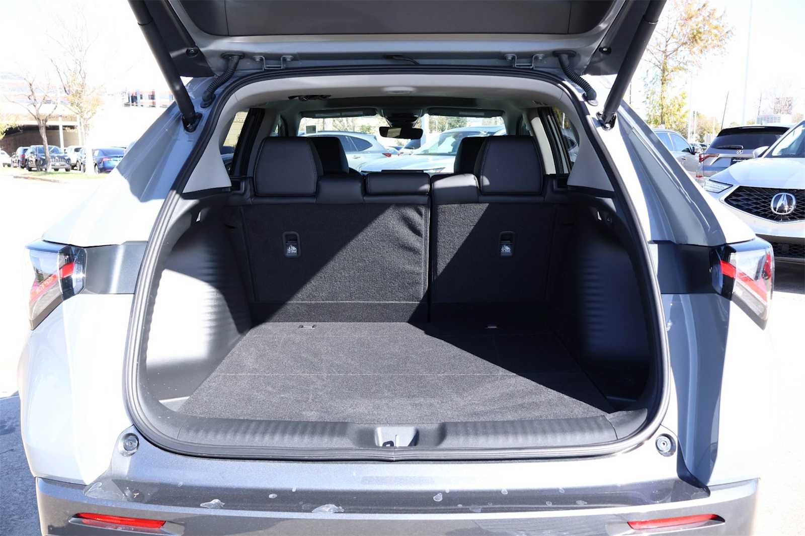 Thumbnail: 2025 Acura ADX - 19