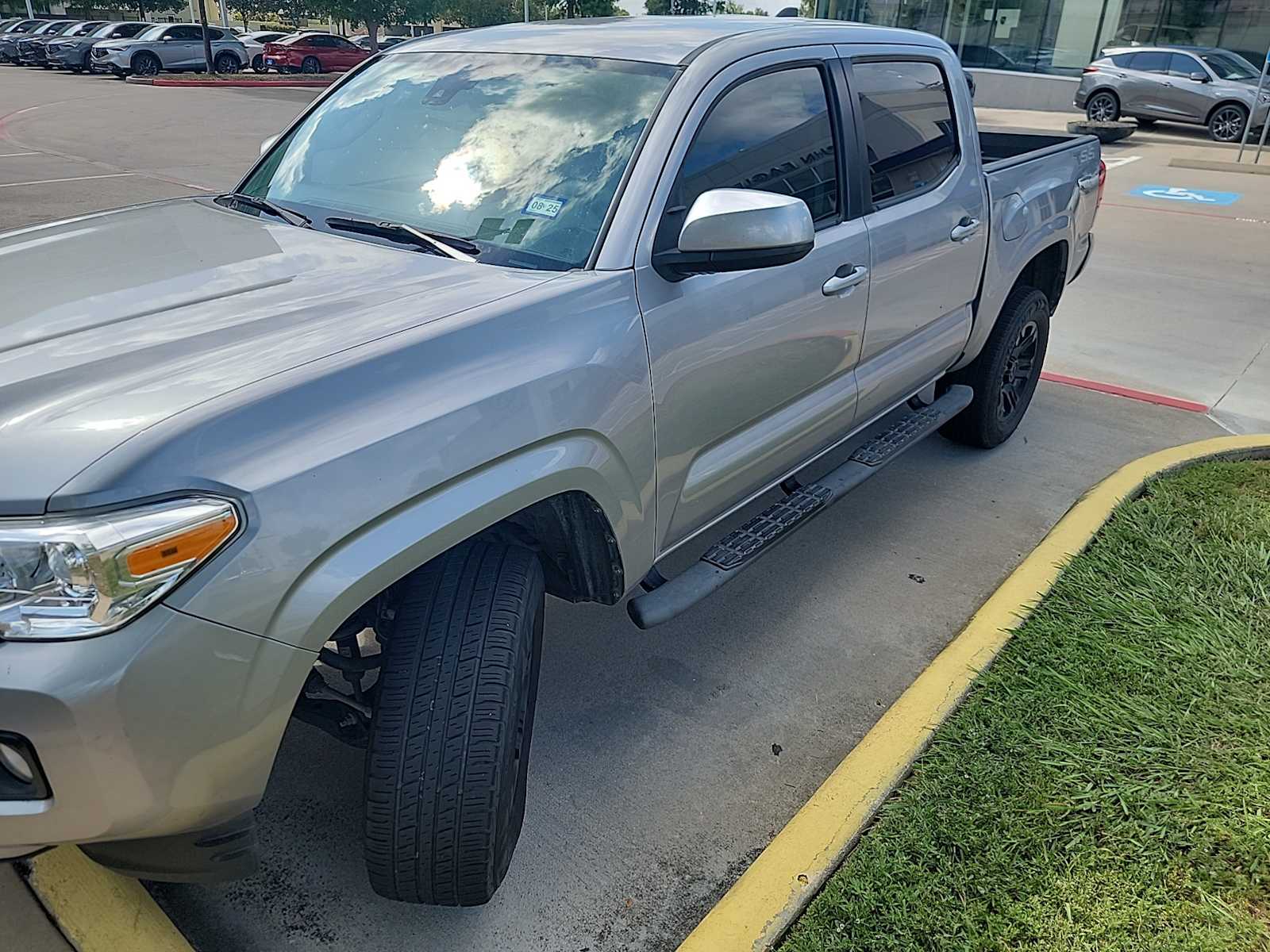 Thumbnail: 2020 Toyota Tacoma - 1