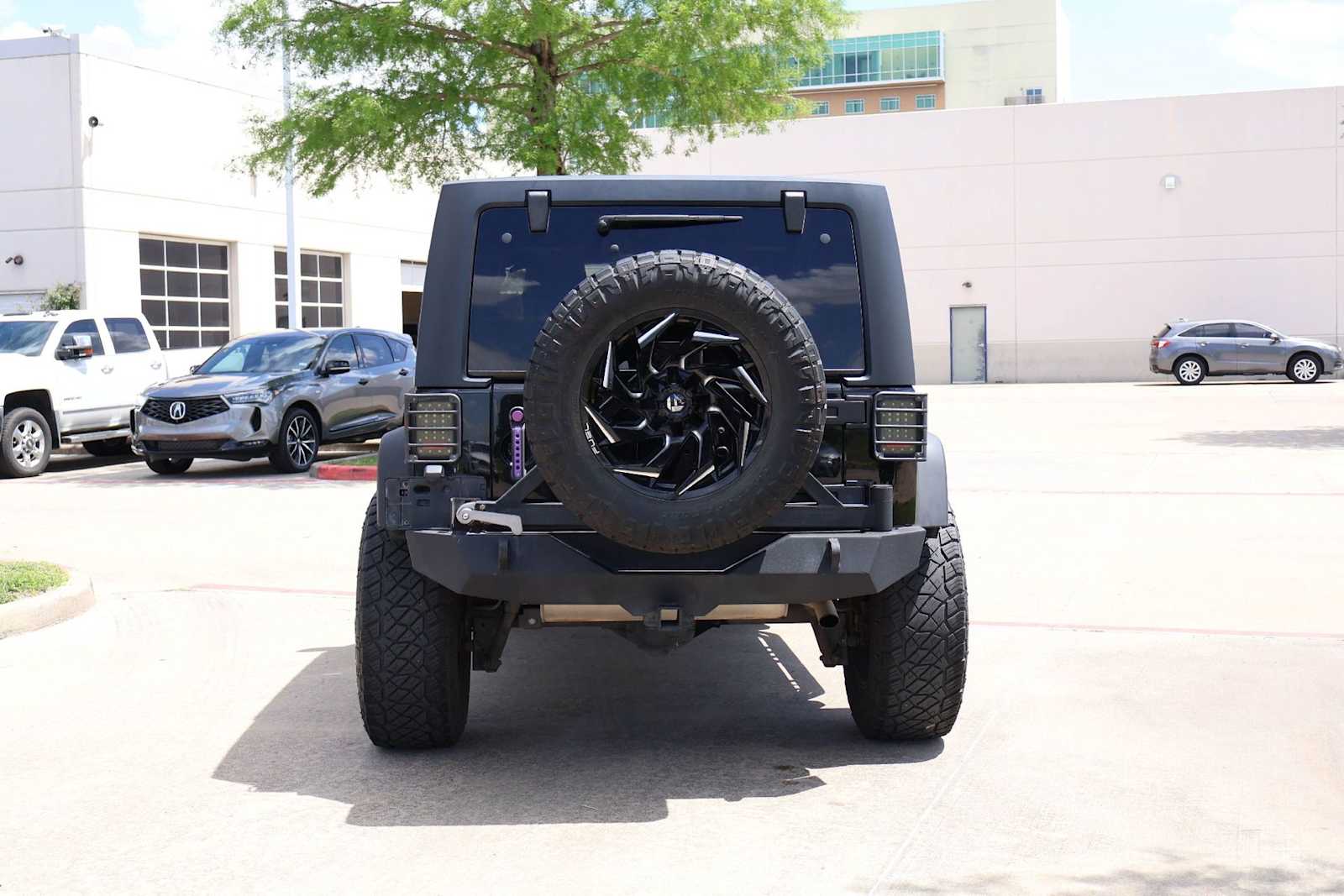 Thumbnail: 2016 Jeep Wrangler - 5