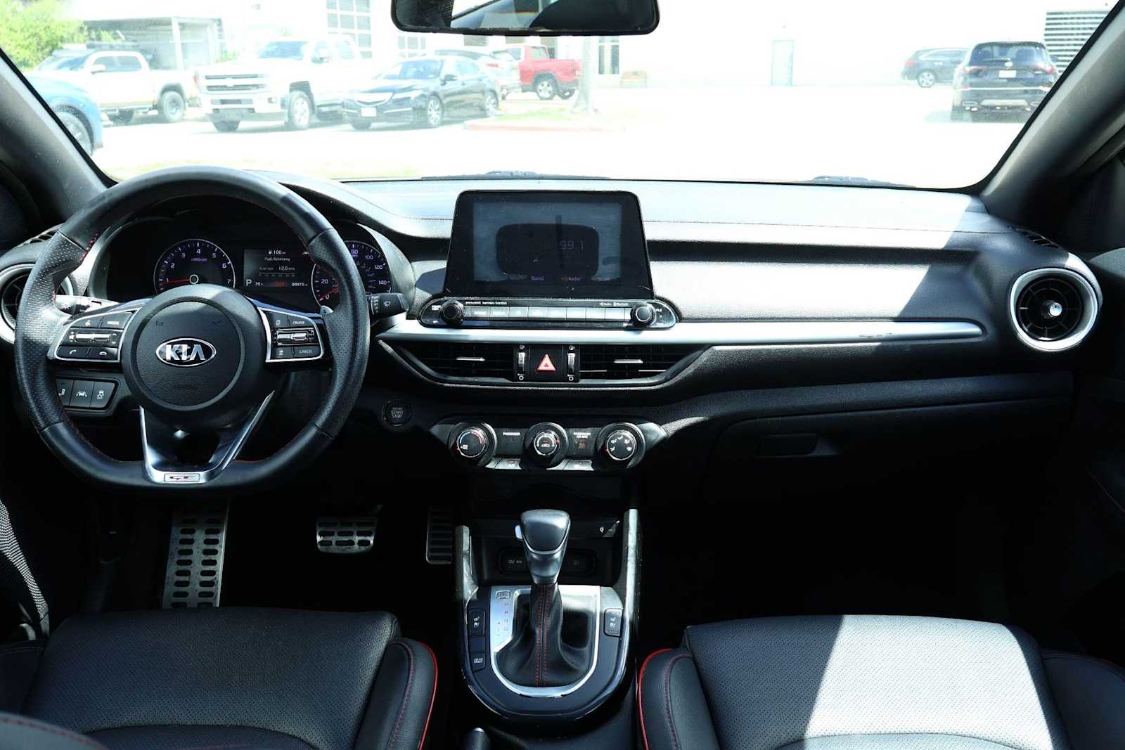 Thumbnail: 2020 Kia Forte - 10