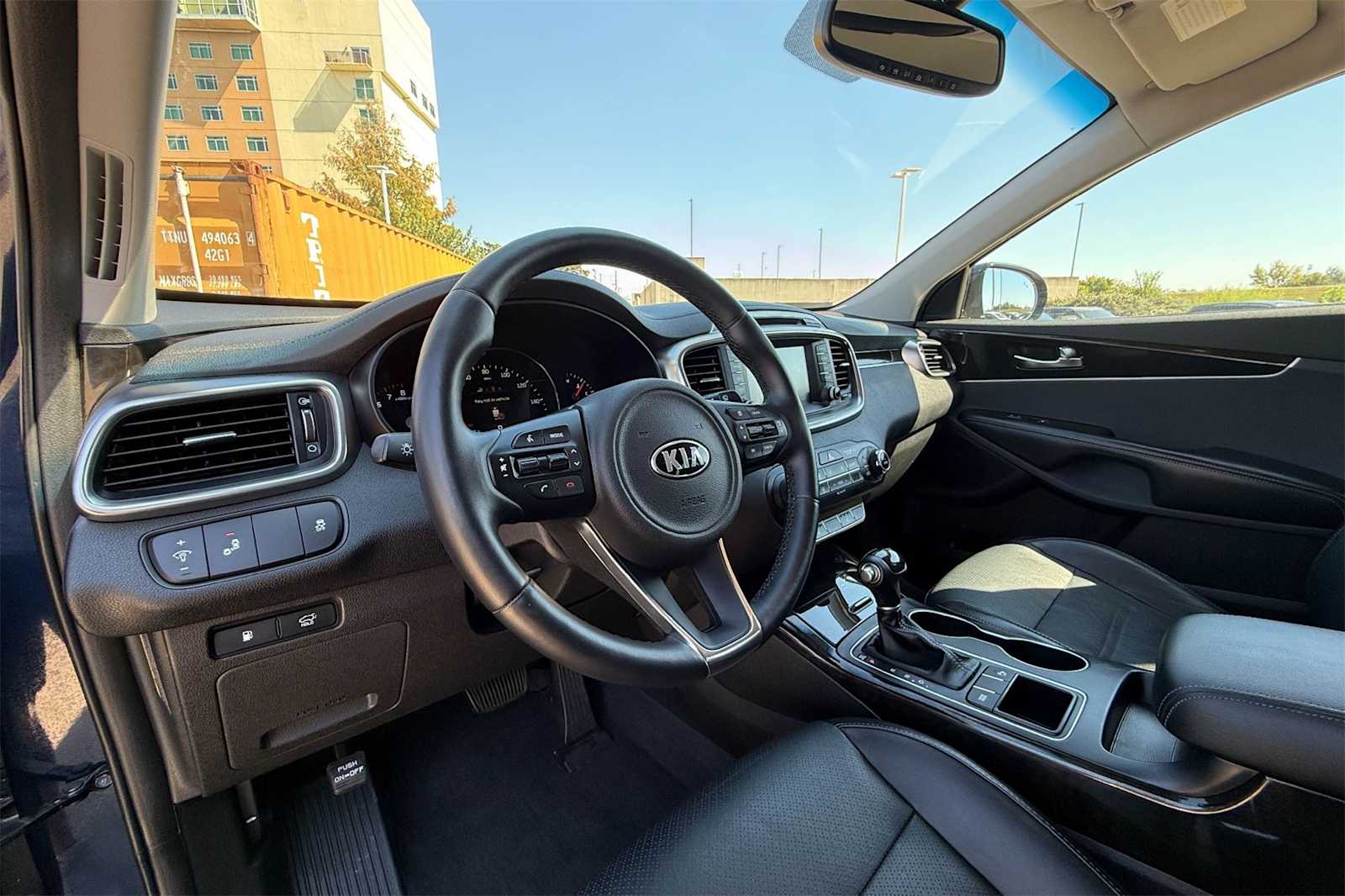 Thumbnail: 2018 Kia Sorento - 2