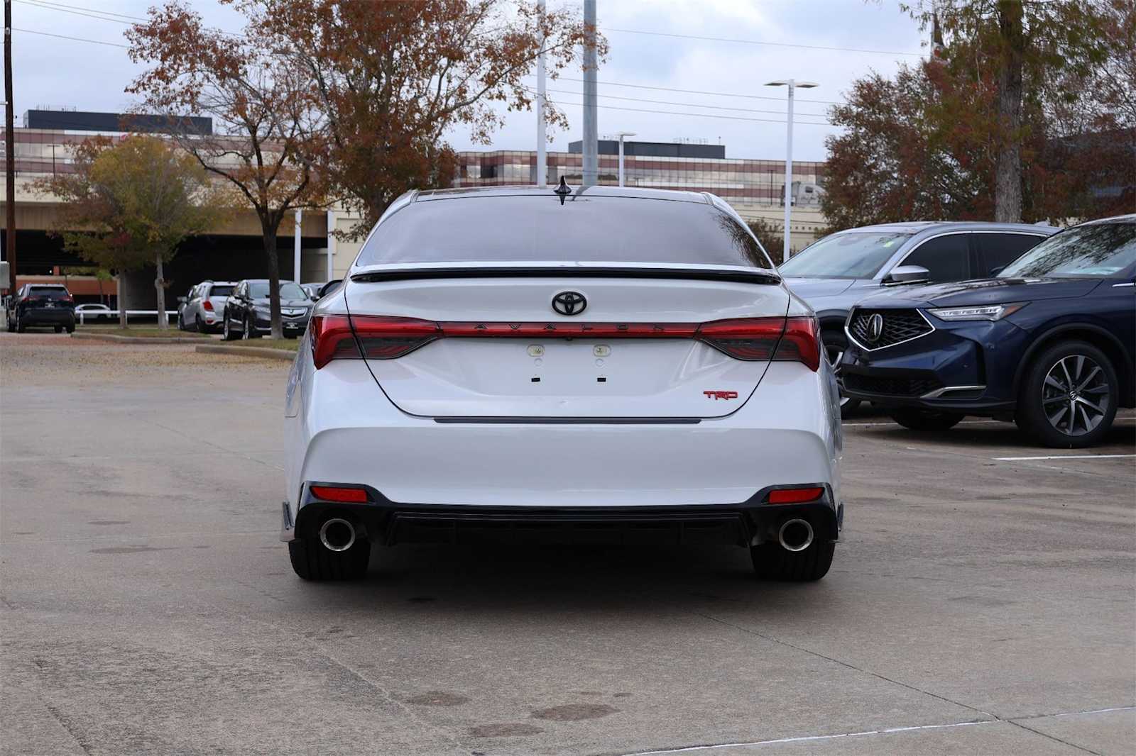 Thumbnail: 2021 Toyota Avalon - 5