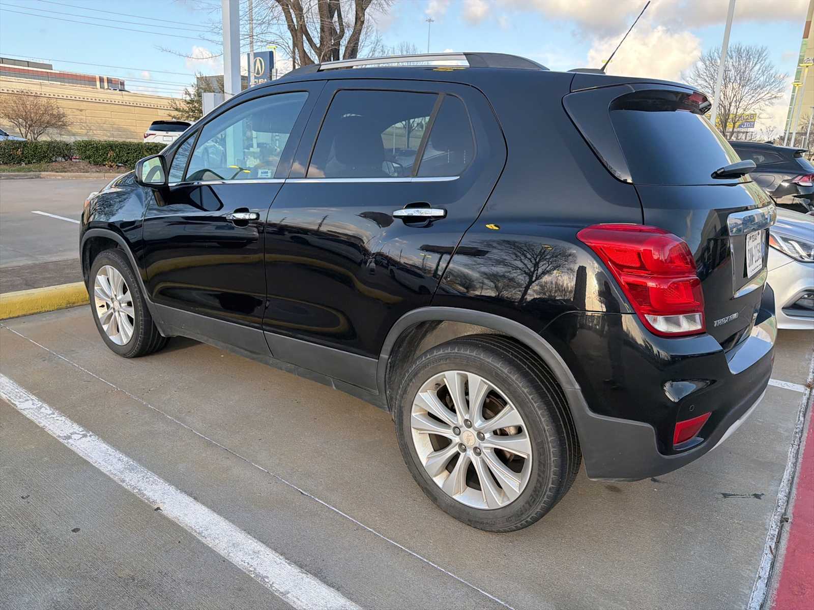 Thumbnail: 2018 Chevrolet Trax - 12