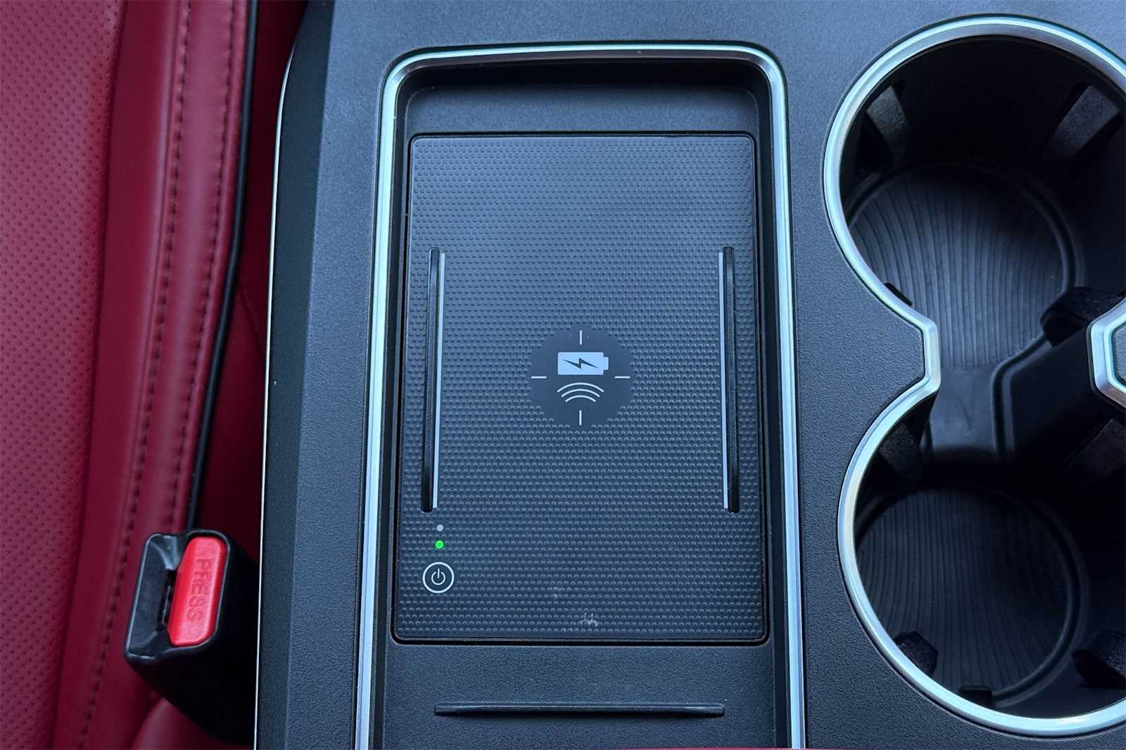 Thumbnail: 2025 Acura MDX - 25