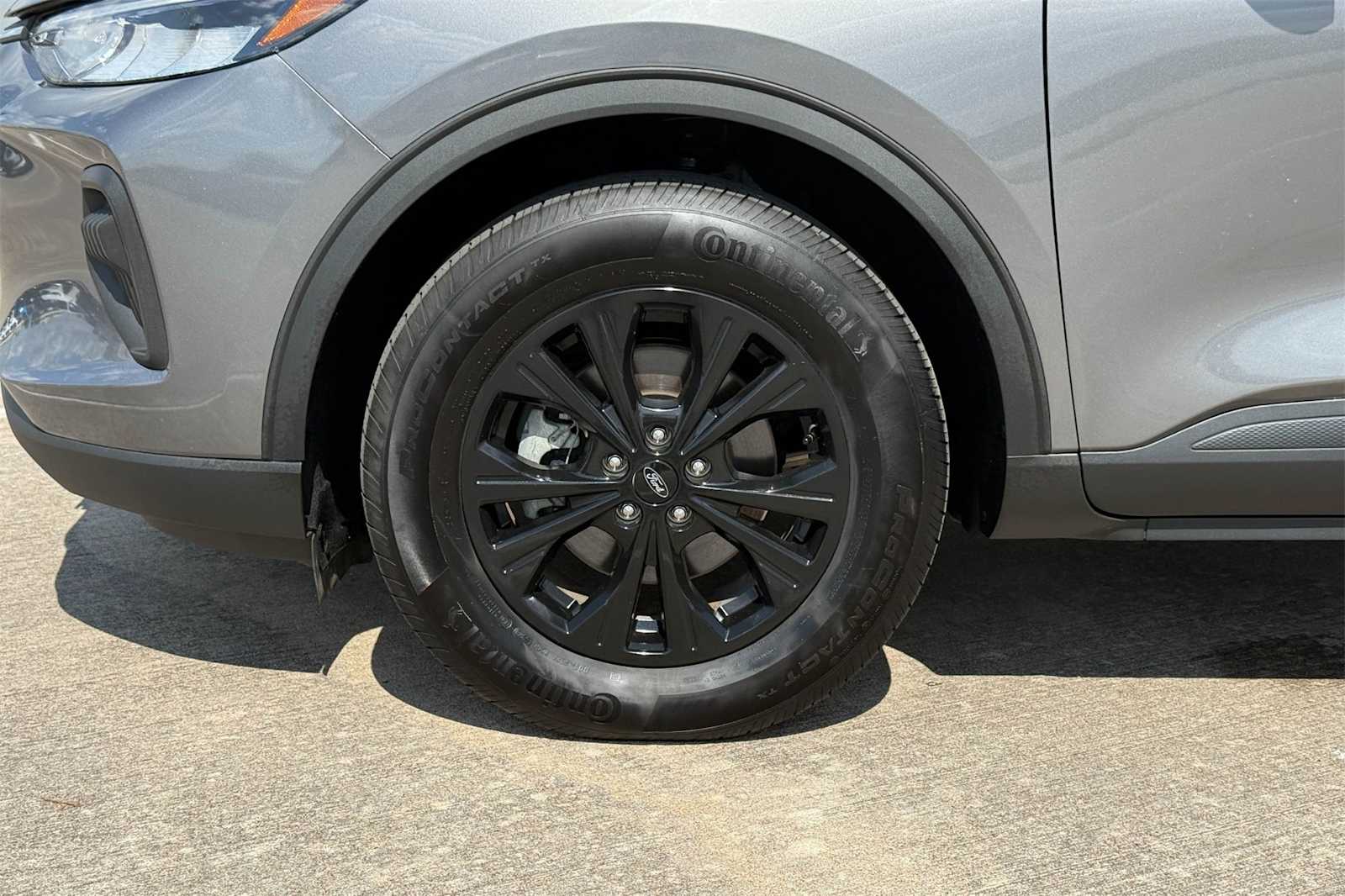 Thumbnail: 2023 Ford Escape - 8