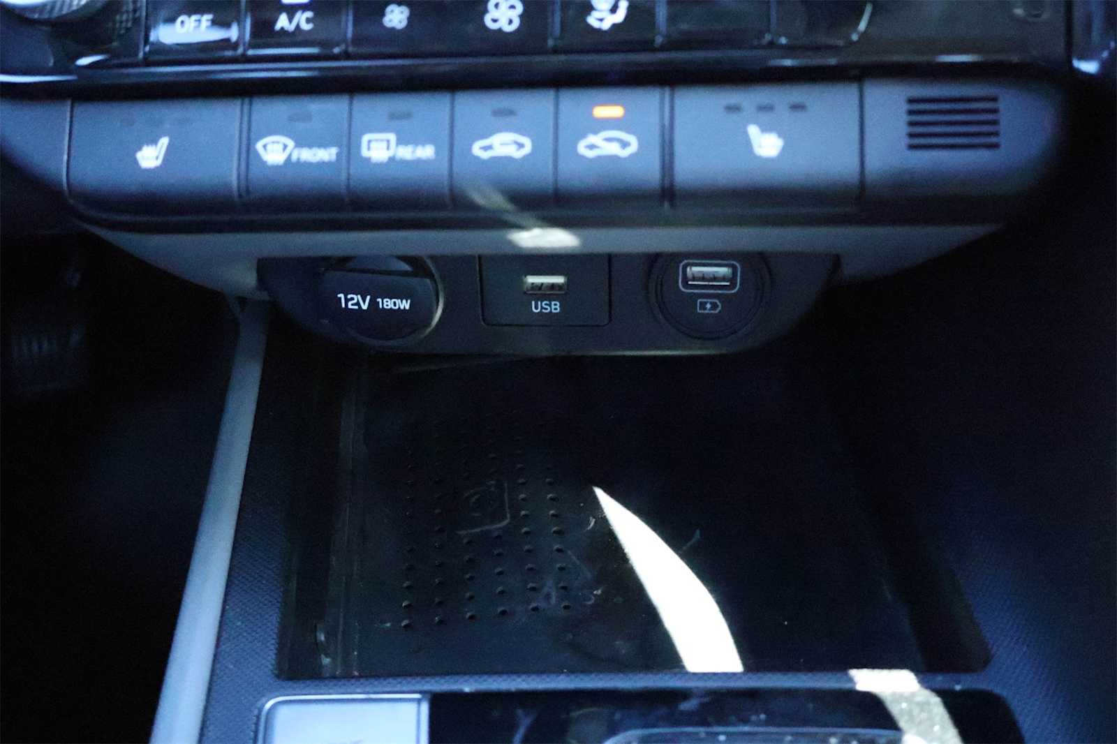 Thumbnail: 2023 Hyundai Elantra - 25