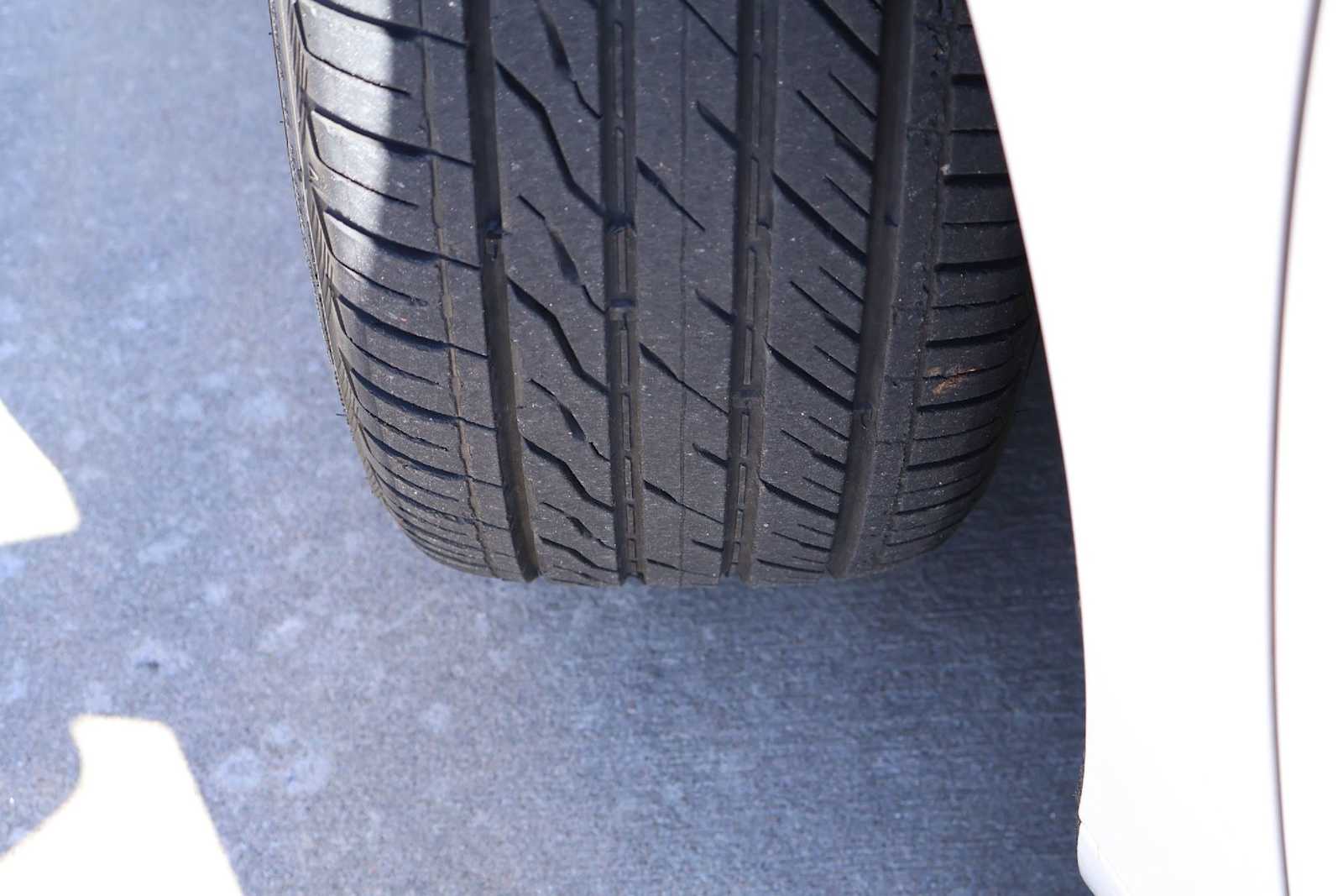 Thumbnail: 2023 Lexus ES - 30