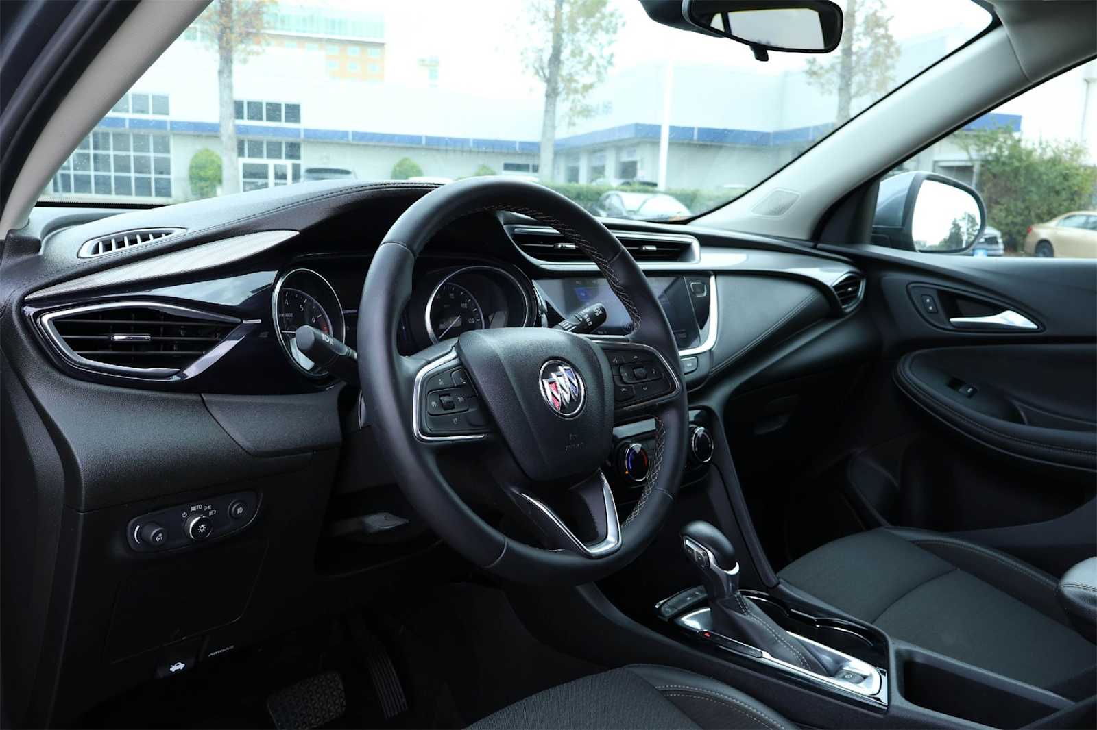 Thumbnail: 2020 Buick Encore GX - 2