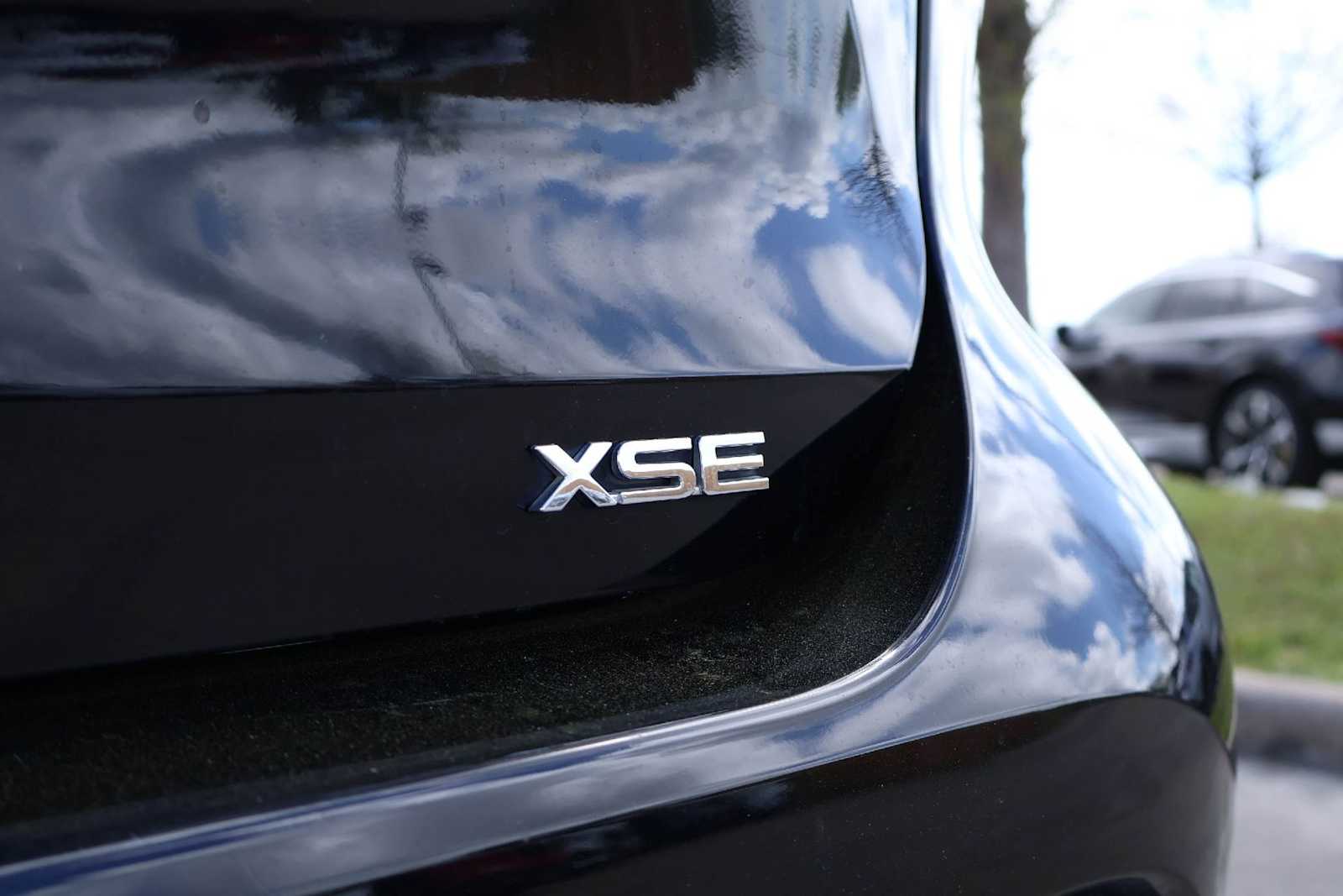 Thumbnail: 2021 Toyota Highlander - 7