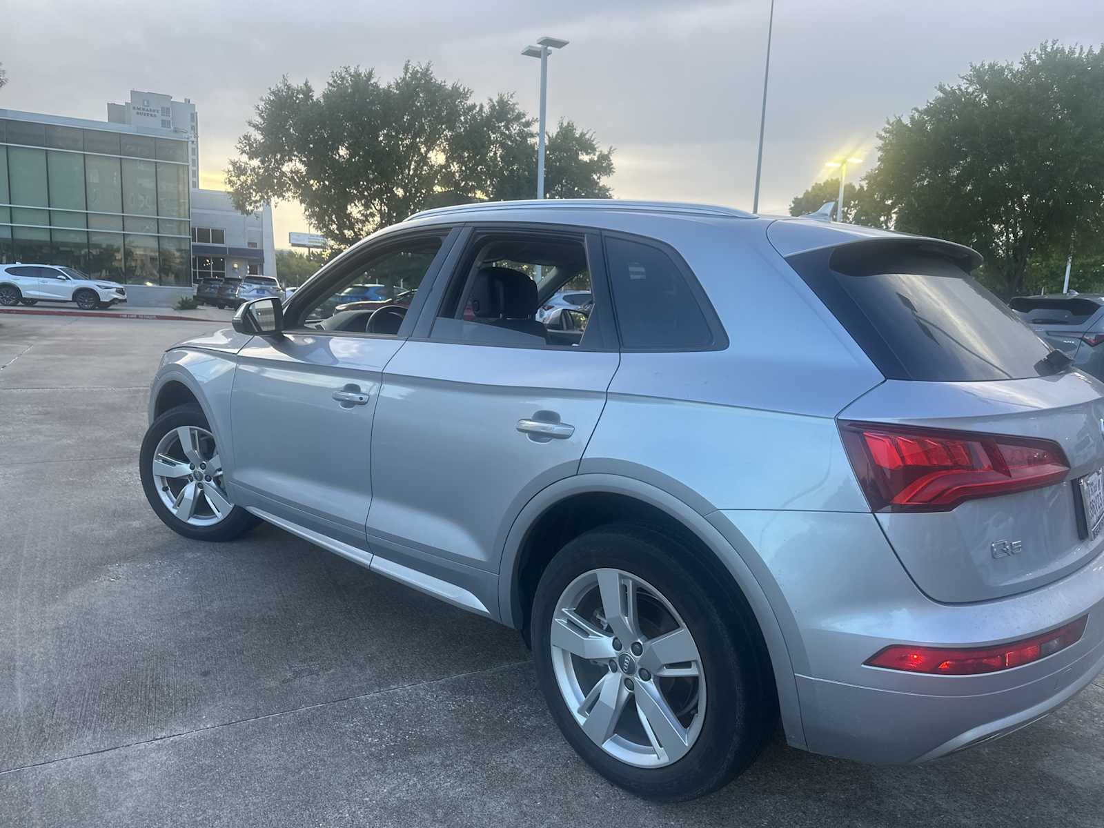 Thumbnail: 2018 Audi Q5 - 10