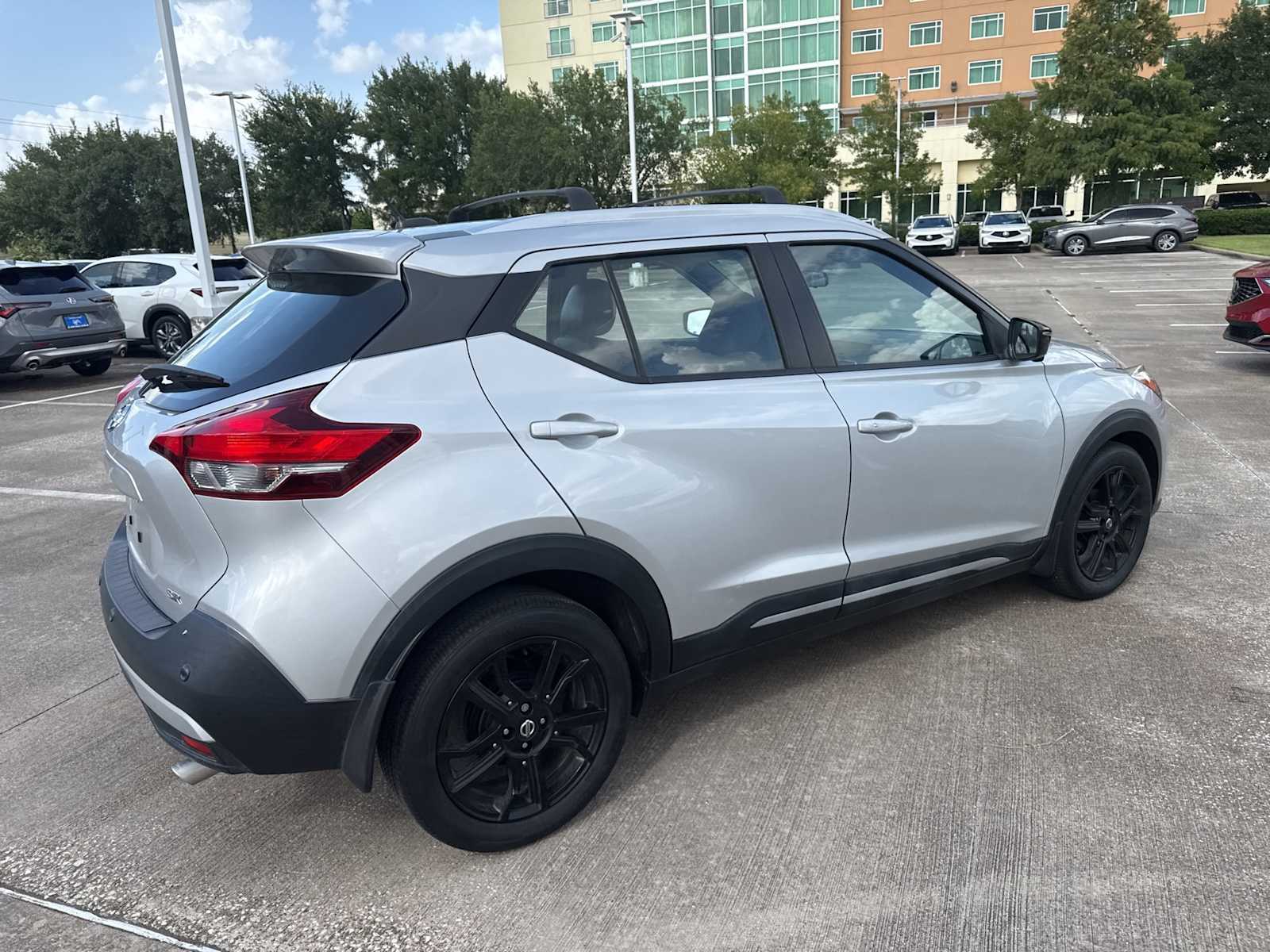 Thumbnail: 2020 Nissan Kicks - 5