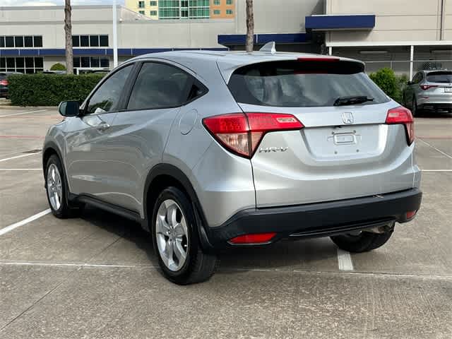 Thumbnail: 2016 Honda HR-V - 4
