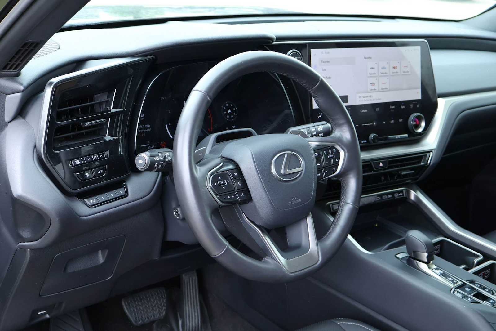 Thumbnail: 2024 Lexus TX - 2