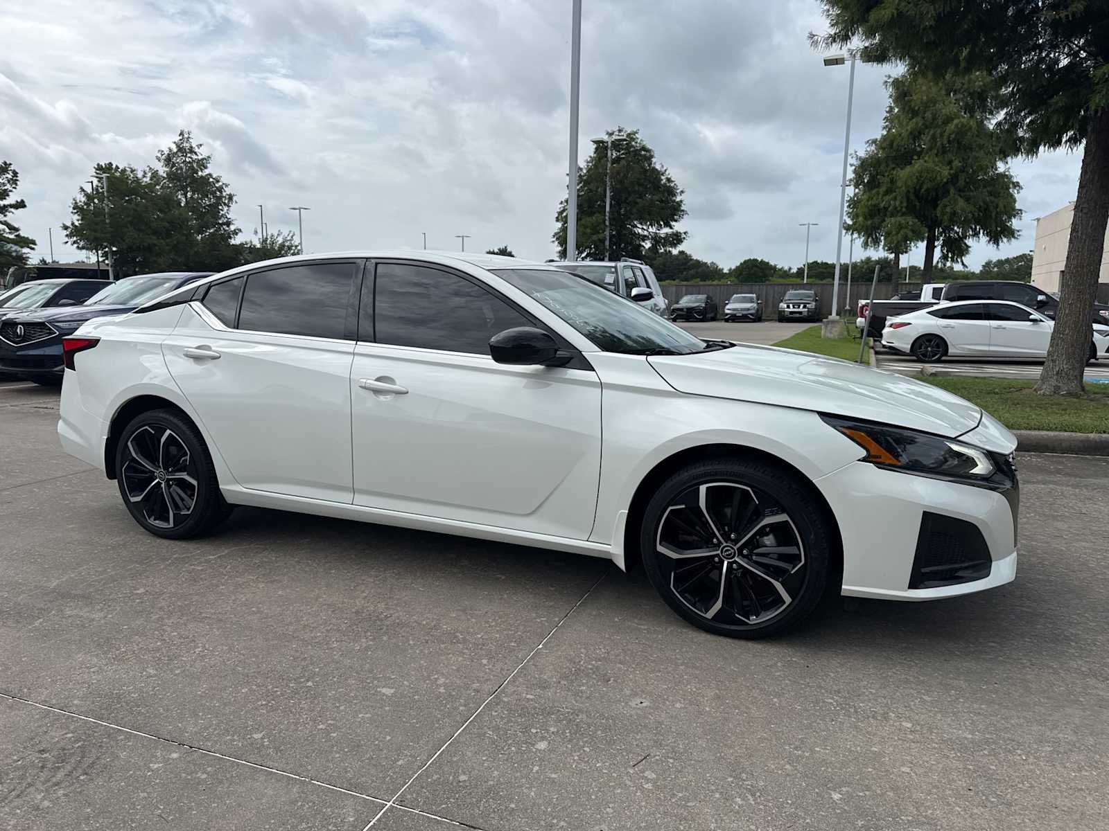 Thumbnail: 2023 Nissan Altima - 6