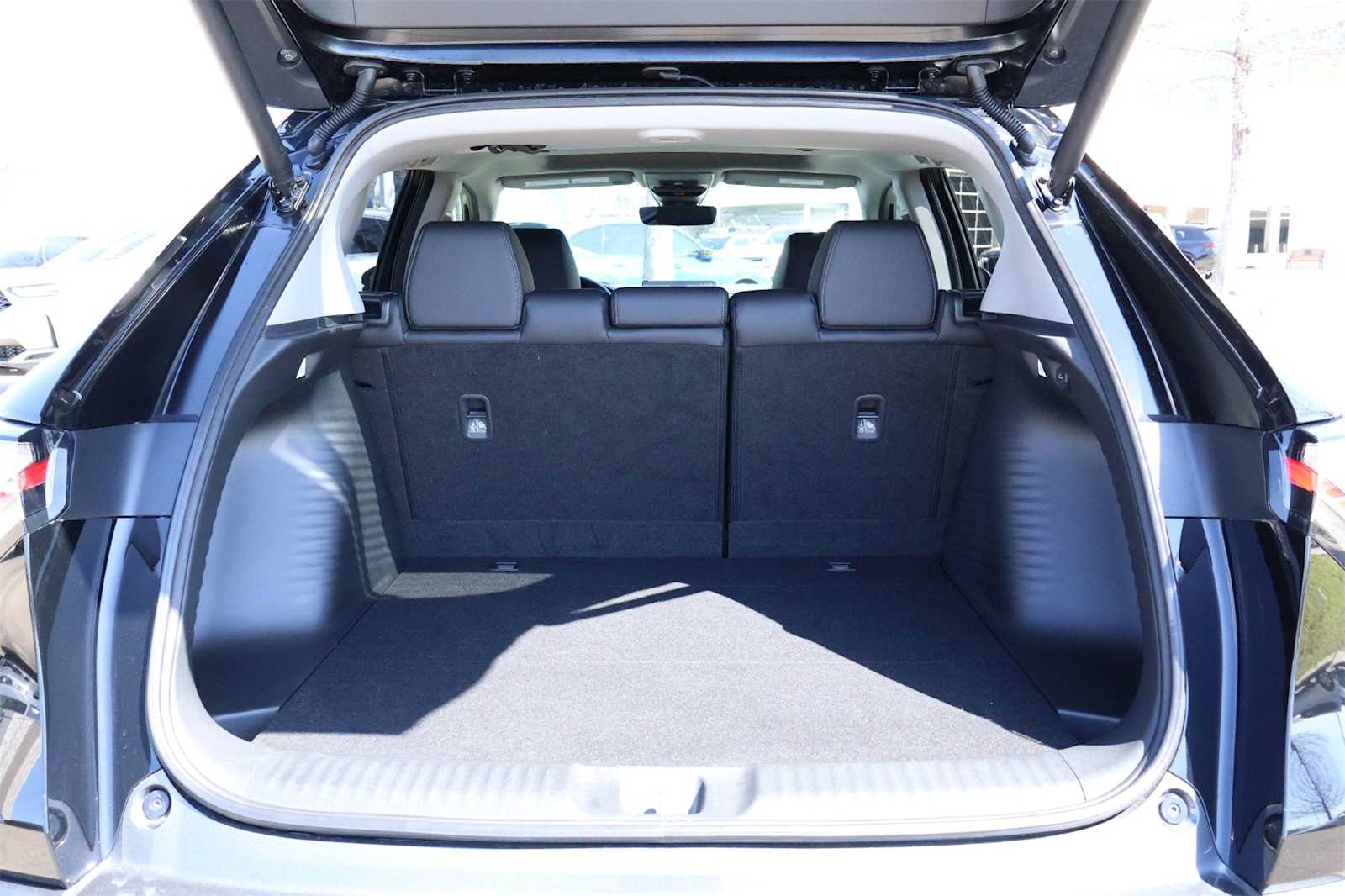 Thumbnail: 2025 Acura ADX - 19