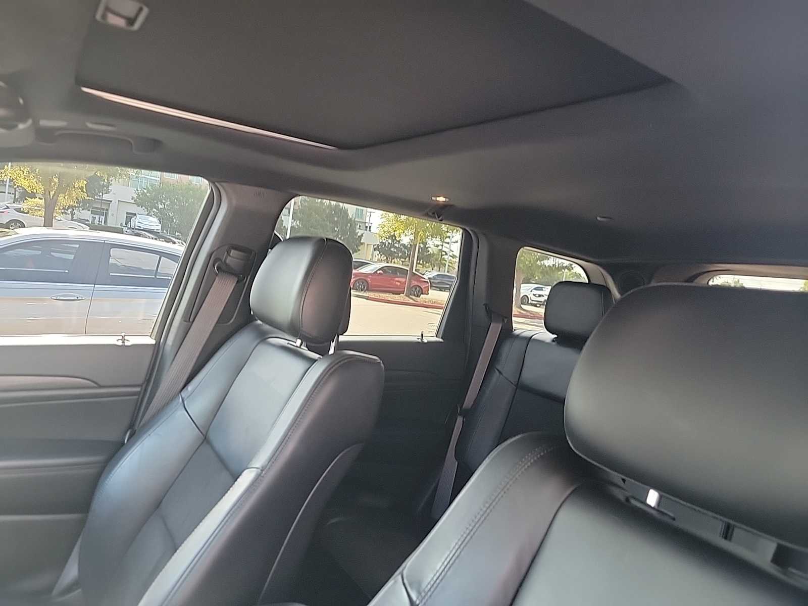 Thumbnail: 2021 Jeep Grand Cherokee - 8