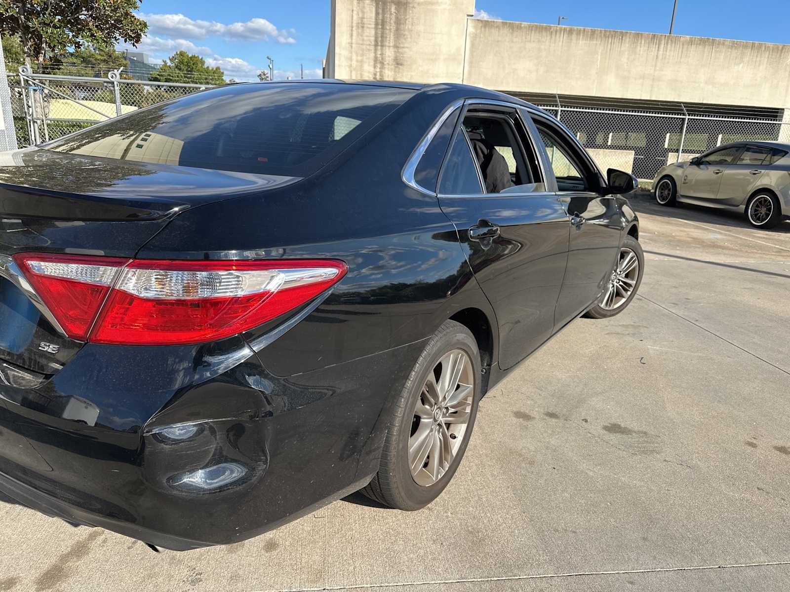 Thumbnail: 2016 Toyota Camry - 7