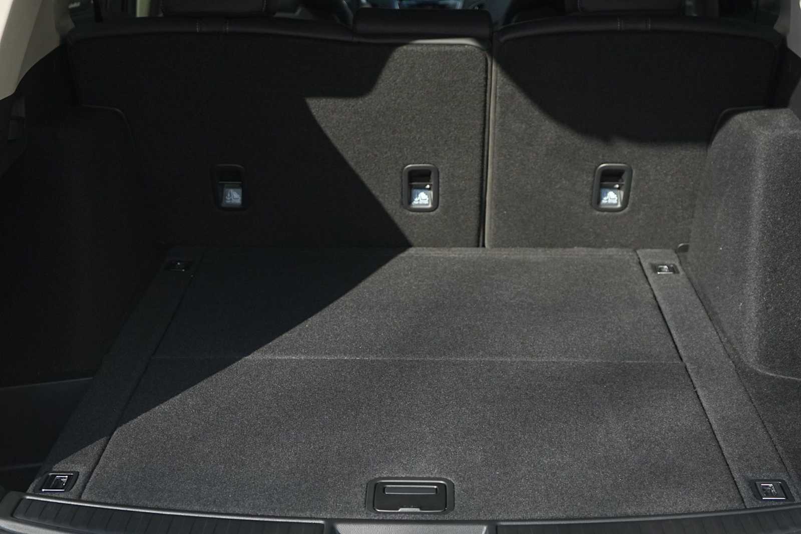 Thumbnail: 2026 Acura RDX - 19