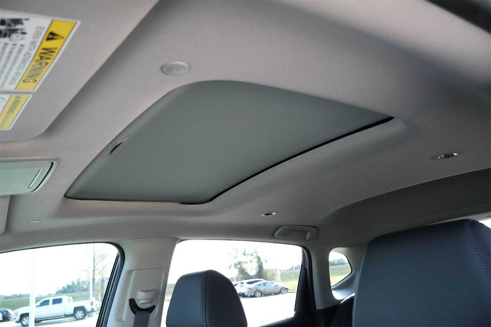 Thumbnail: 2025 Acura ADX - 28