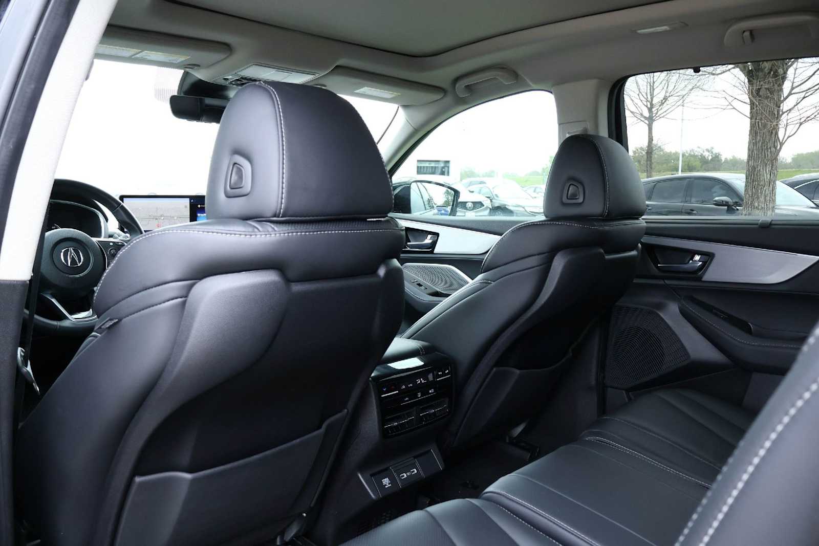 Thumbnail: 2023 Acura MDX - 12