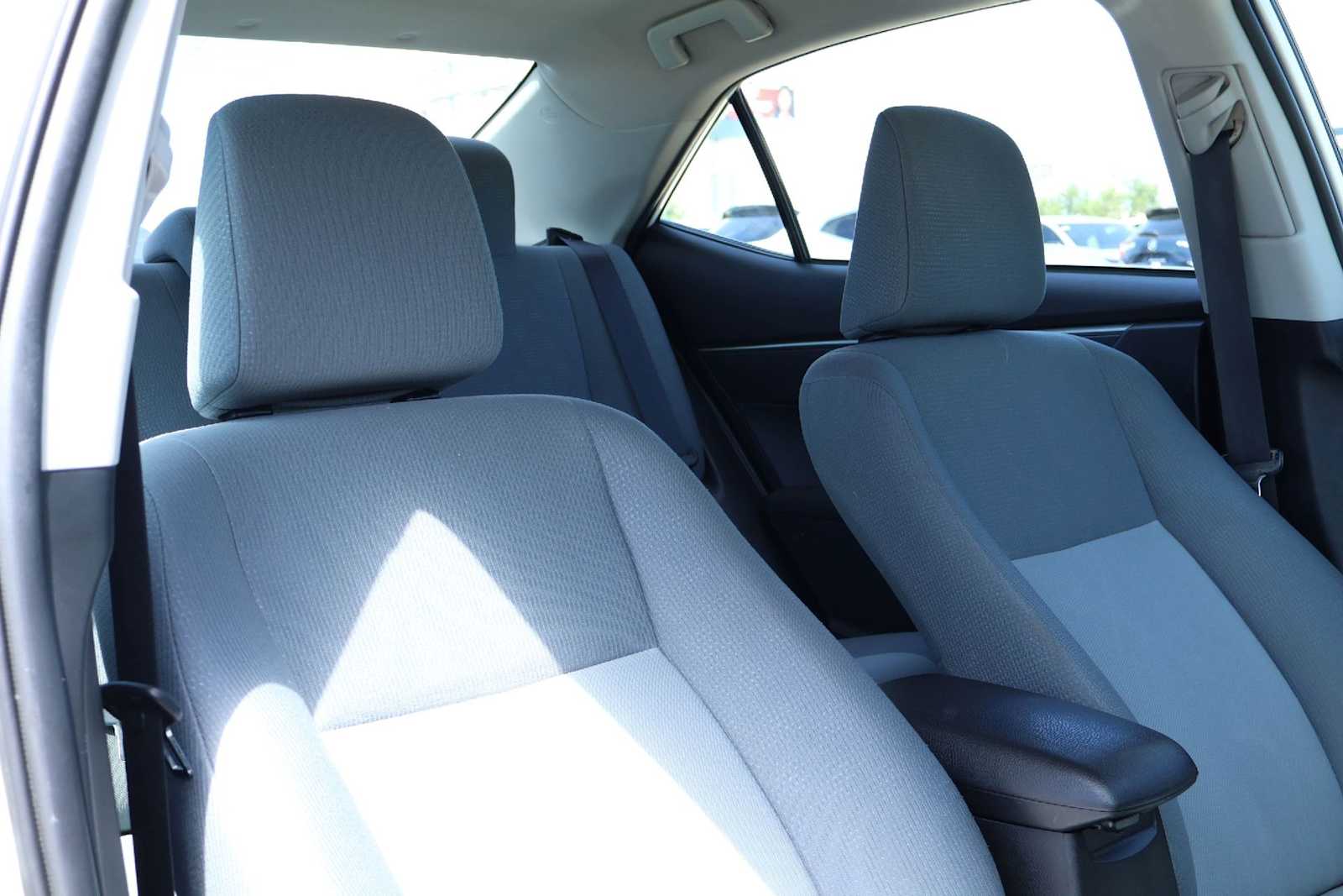 Thumbnail: 2016 Toyota Corolla - 14