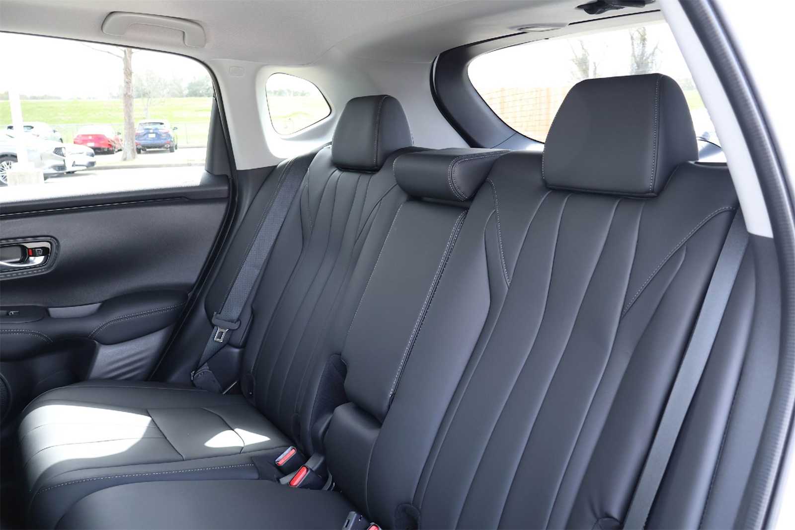 Thumbnail: 2025 Acura ADX - 13