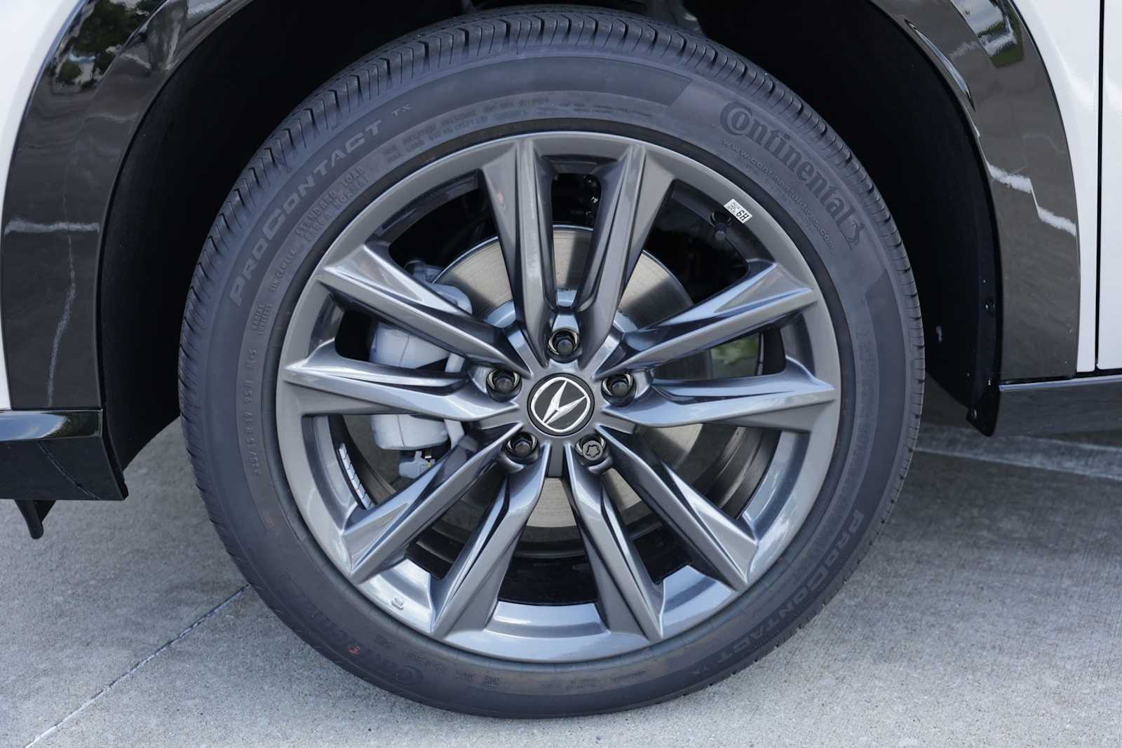 Thumbnail: 2025 Acura ADX - 9