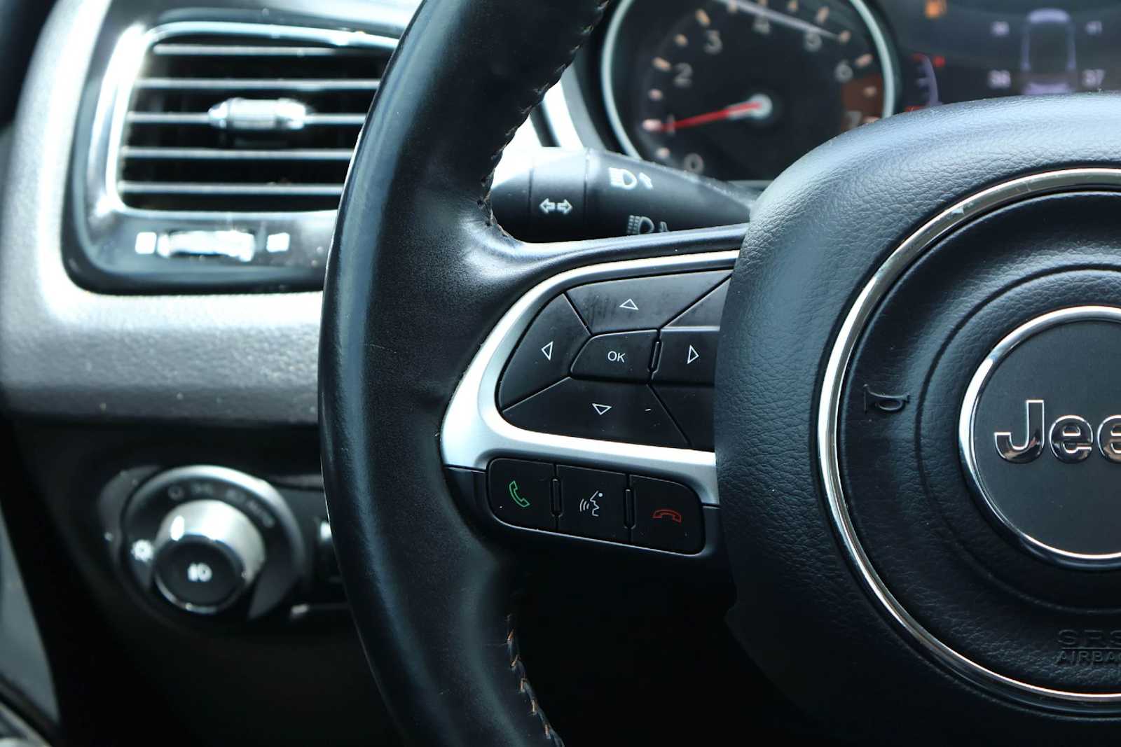 Thumbnail: 2018 Jeep Compass - 22