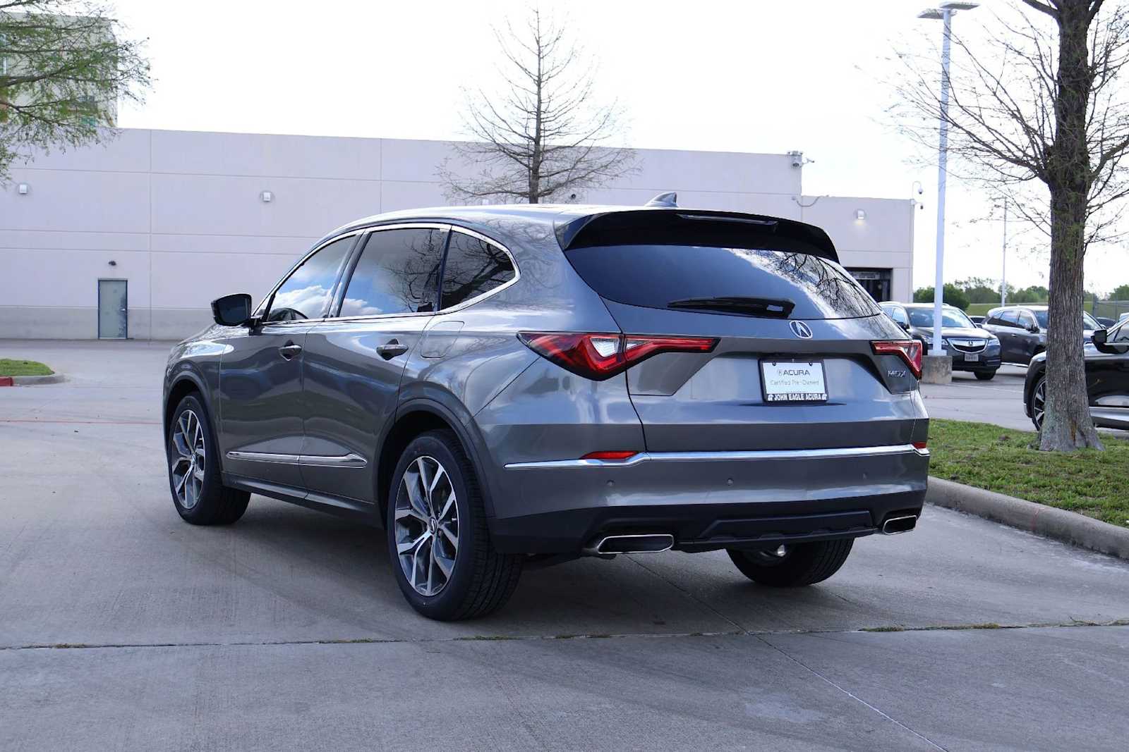 Thumbnail: 2023 Acura MDX - 4