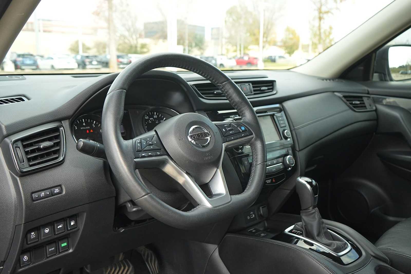 Thumbnail: 2019 Nissan Rogue - 2