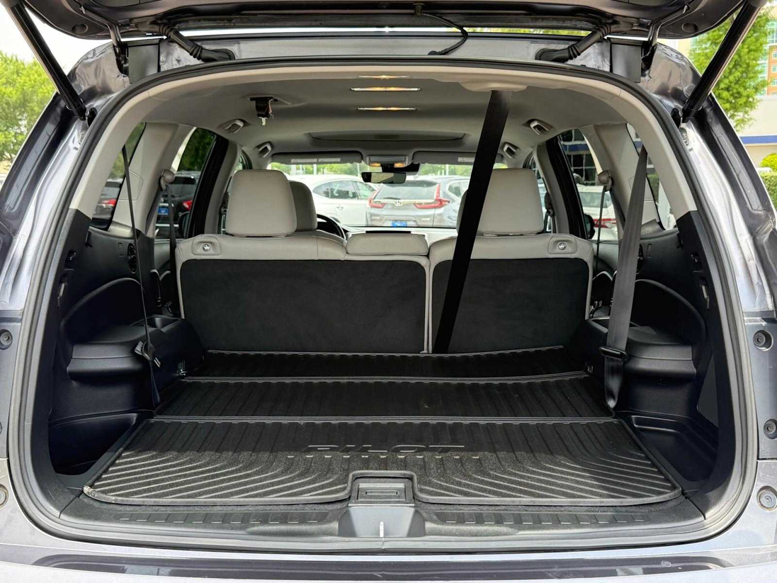 2020 Honda Pilot EX-L 19