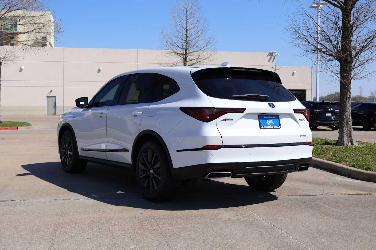 Thumbnail: 2026 Acura MDX - 4