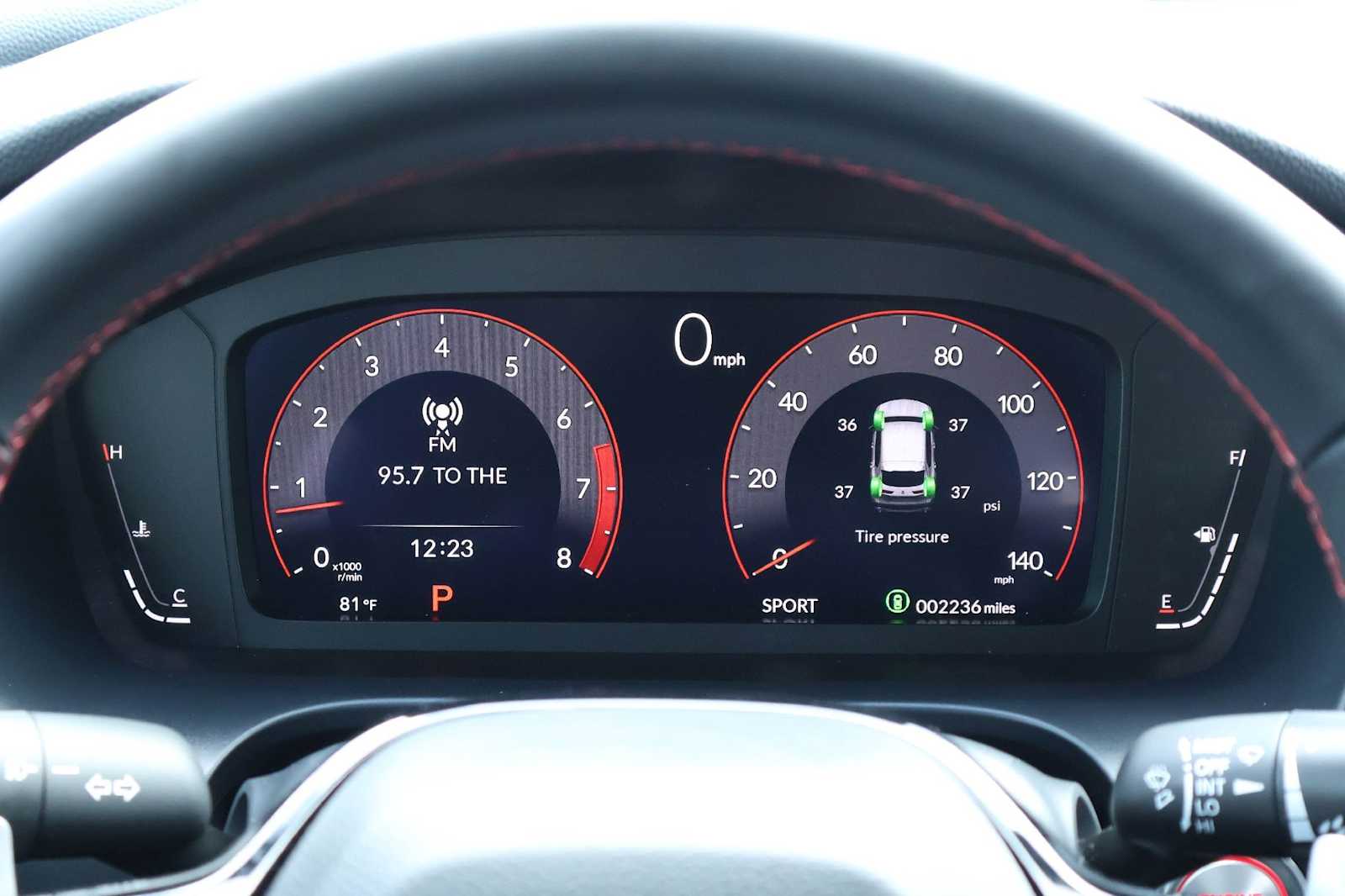 Thumbnail: 2025 Acura ADX - 18