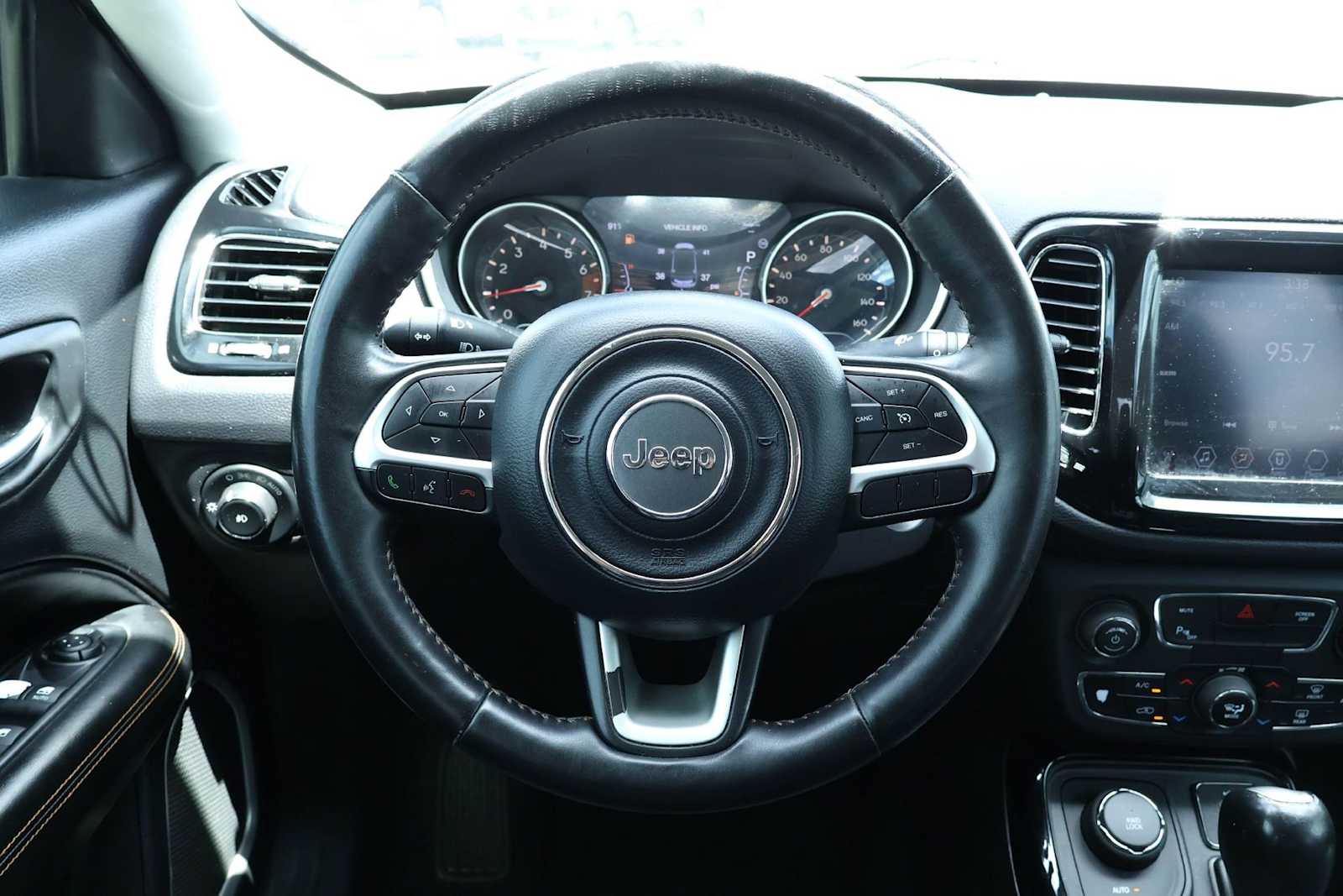 Thumbnail: 2018 Jeep Compass - 15