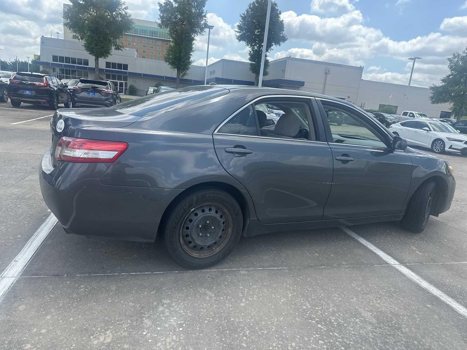 2011 Toyota Camry LE 5