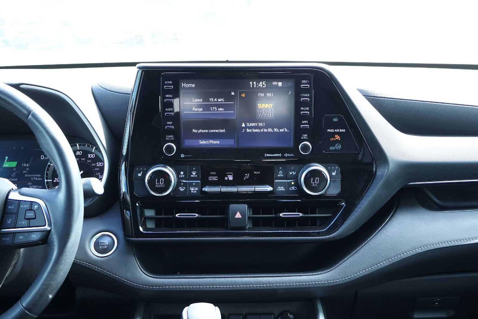 Thumbnail: 2021 Toyota Highlander - 16